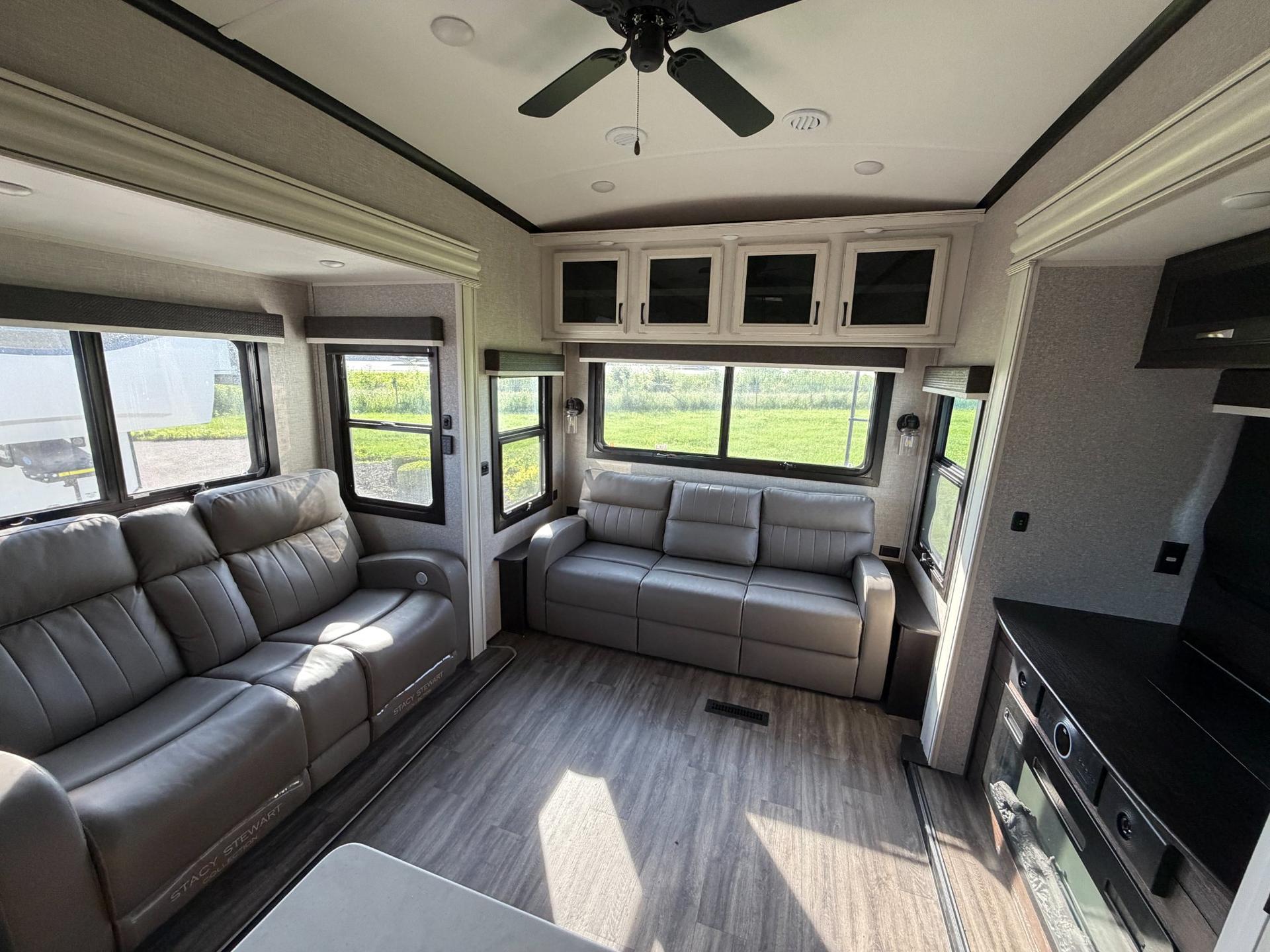 2023 Jayco 2023 Jayco North Point - thumbnail 13