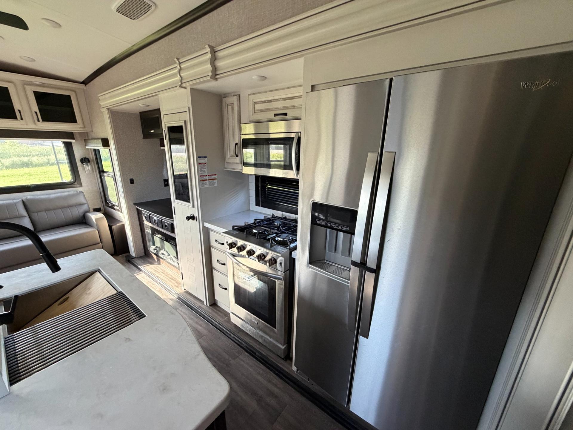 2023 Jayco 2023 Jayco North Point - thumbnail 14
