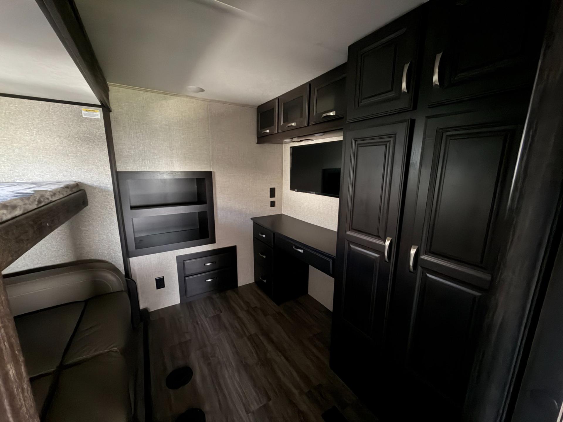 2023 Jayco 2023 Jayco North Point - thumbnail 16
