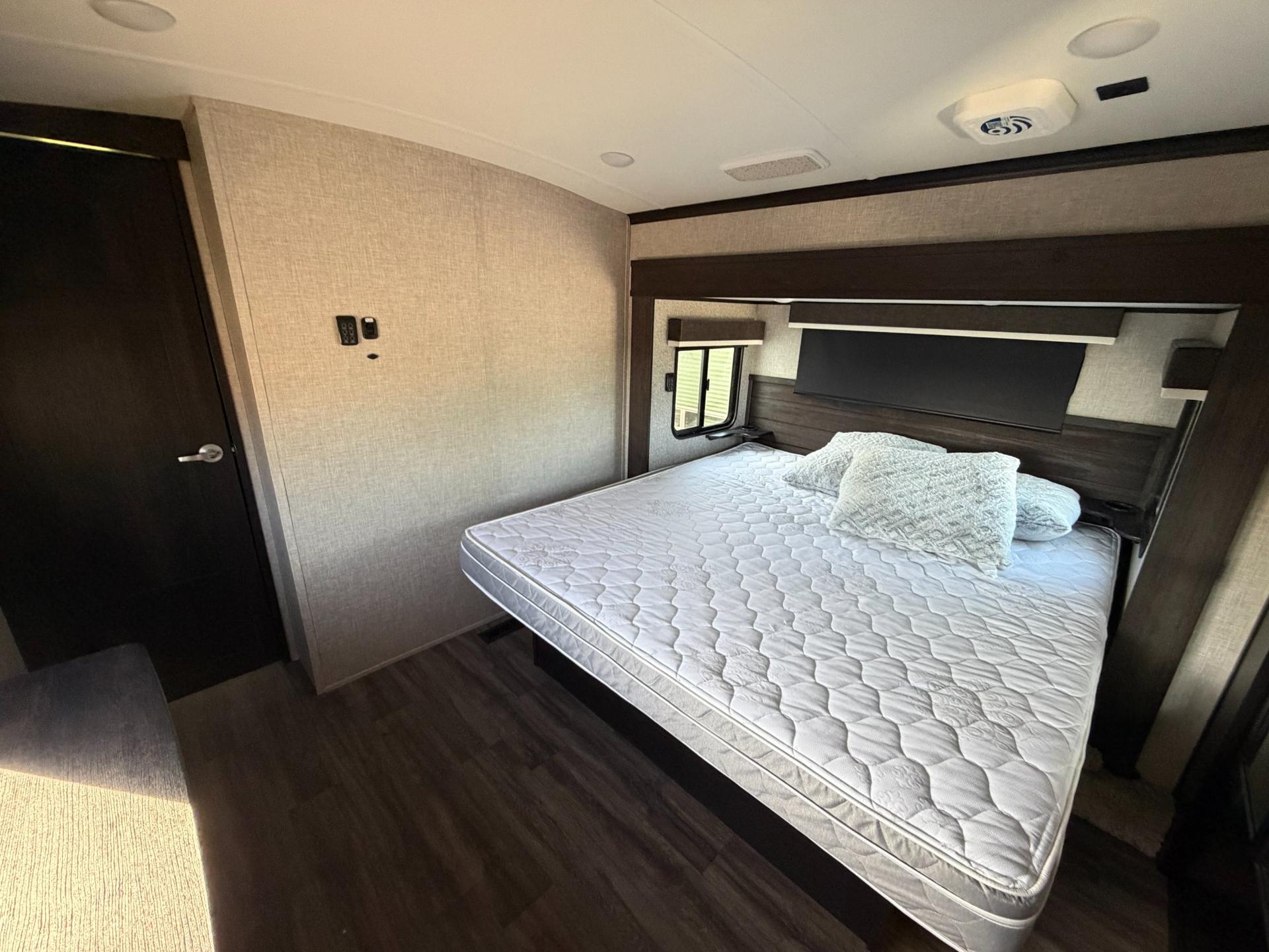 2023 Jayco 2023 Jayco North Point - thumbnail 22