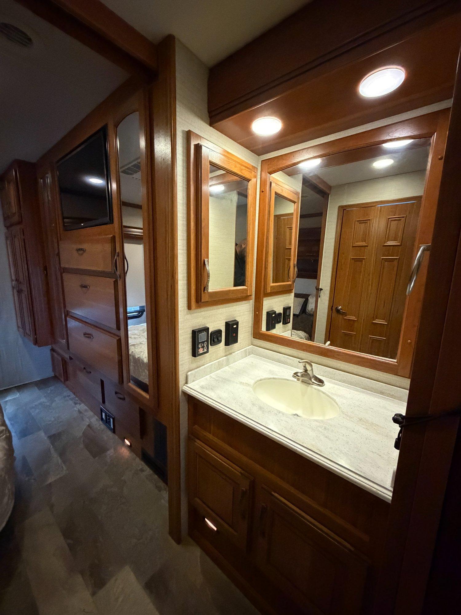 2017 Jayco 2017 Jayco Seneca - thumbnail 17