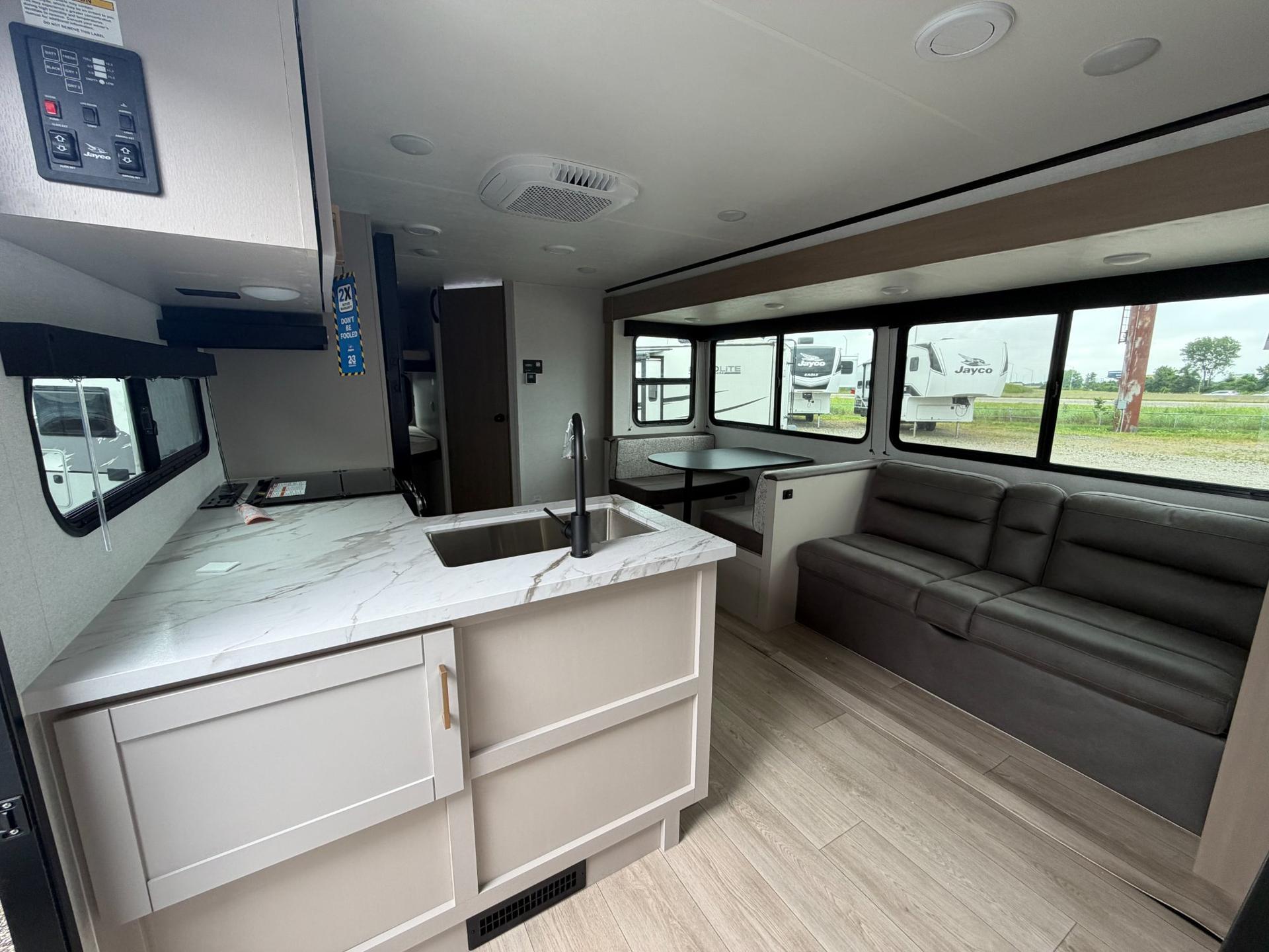 2027 JAYCO 2027 JAYCO JAY FEATHER SL - thumbnail 9