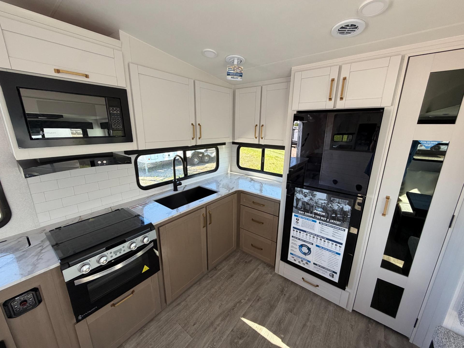 2027 Jayco 2027 Jayco Eagle SLE - thumbnail 13