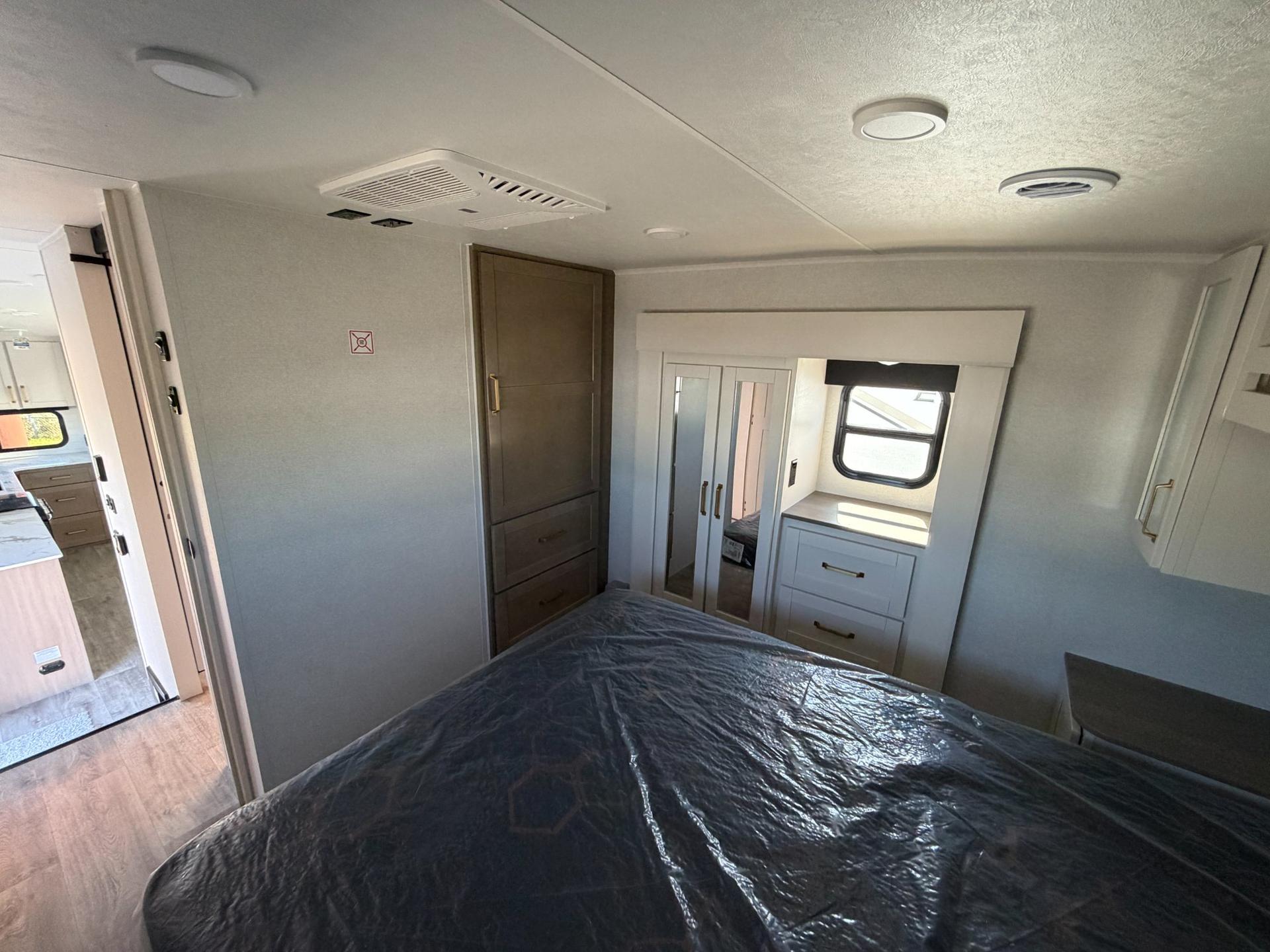 2027 Jayco 2027 Jayco Eagle SLE - thumbnail 18