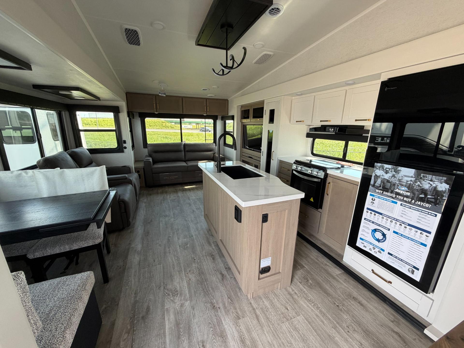 2027 Jayco 2027 Jayco Eagle - thumbnail 8