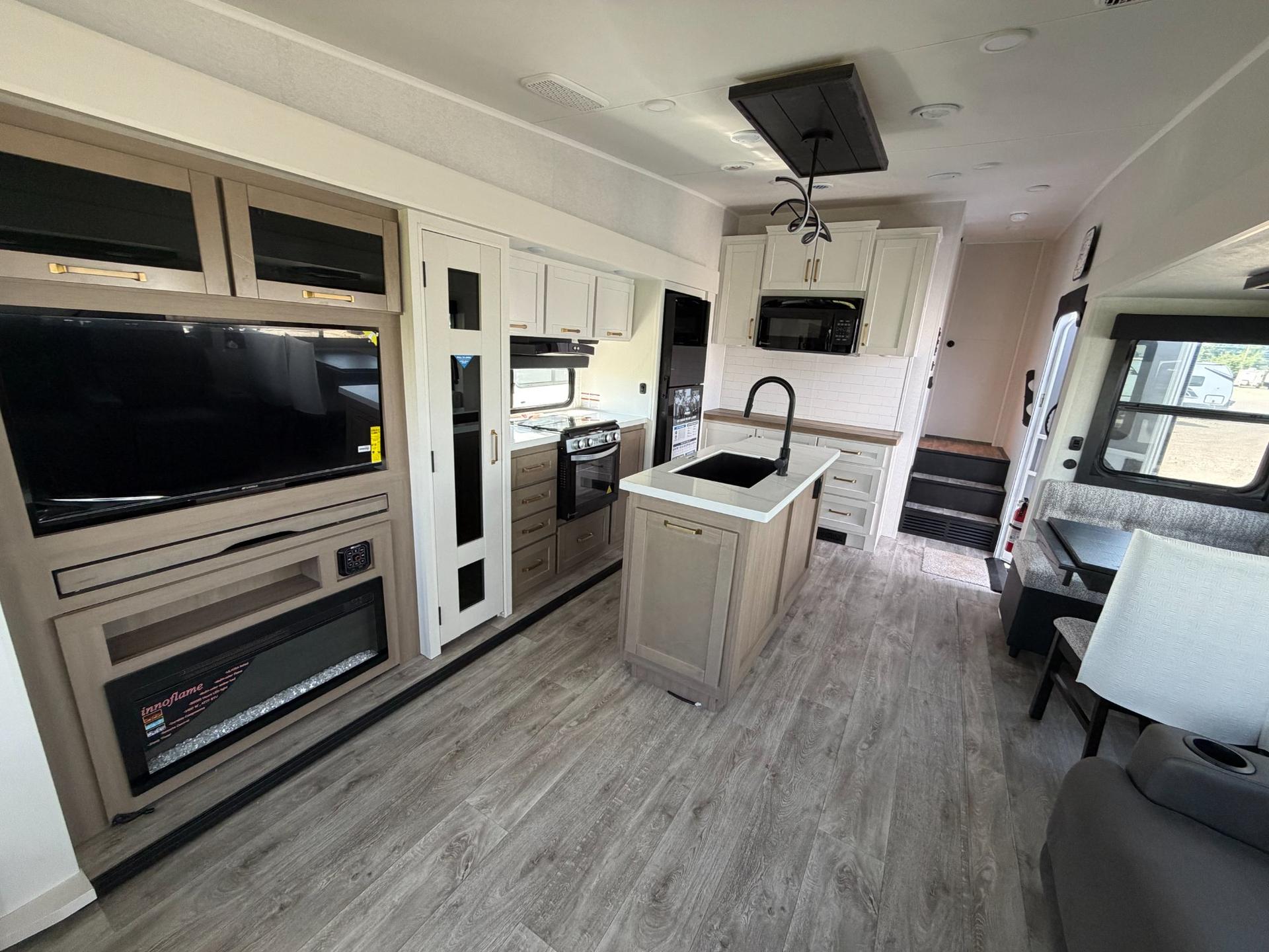 2027 Jayco 2027 Jayco Eagle - thumbnail 9
