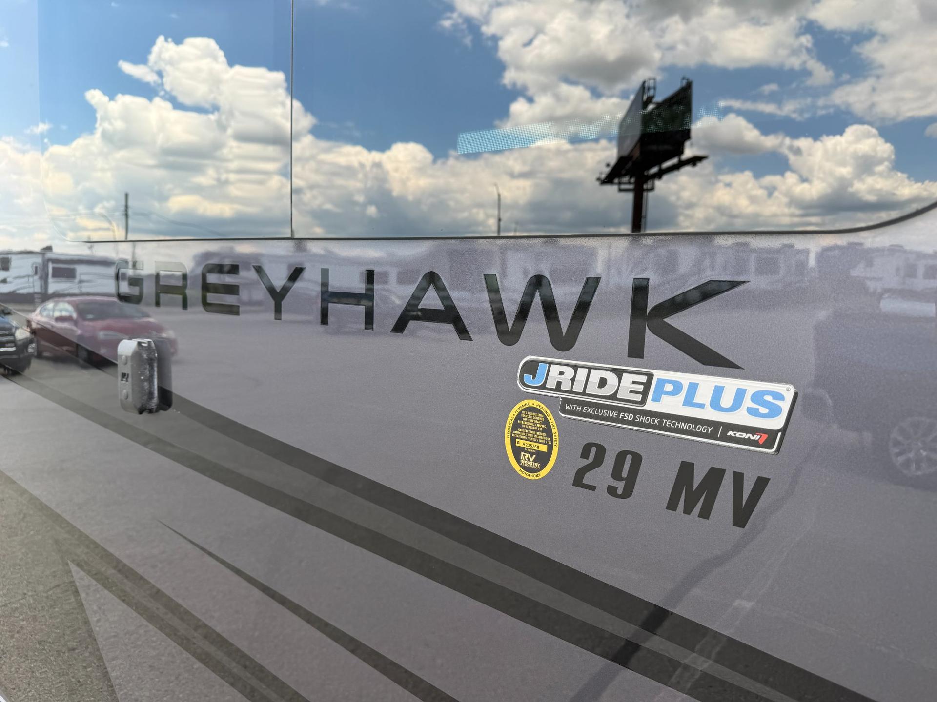 2027 Jayco 2027 Jayco Greyhawk - thumbnail 4