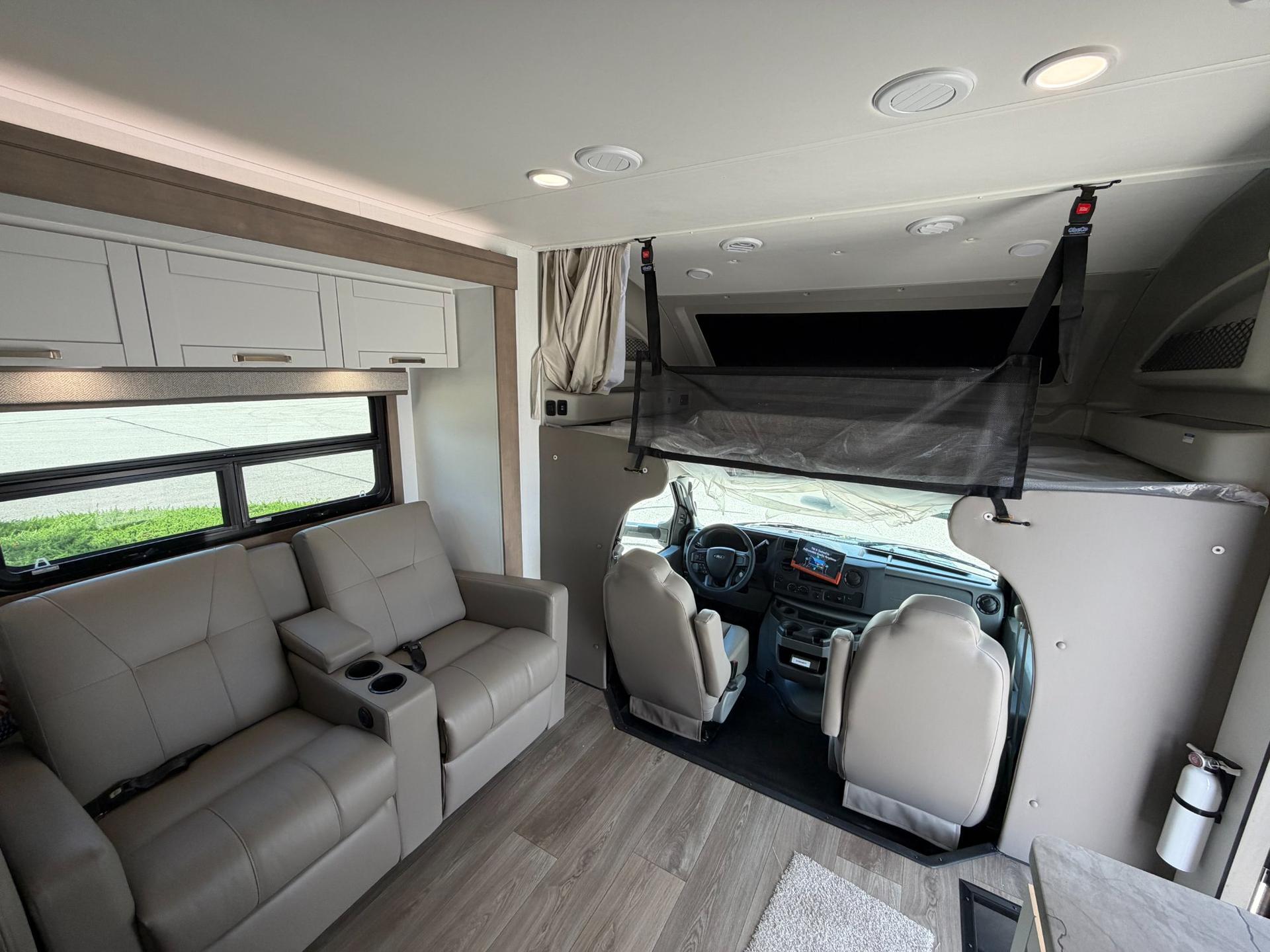 2027 Jayco 2027 Jayco Greyhawk - thumbnail 12