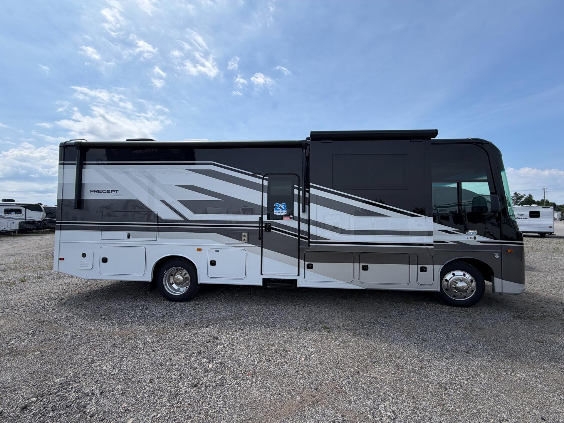 2027 Jayco 2027 Jayco Precept - thumbnail 4