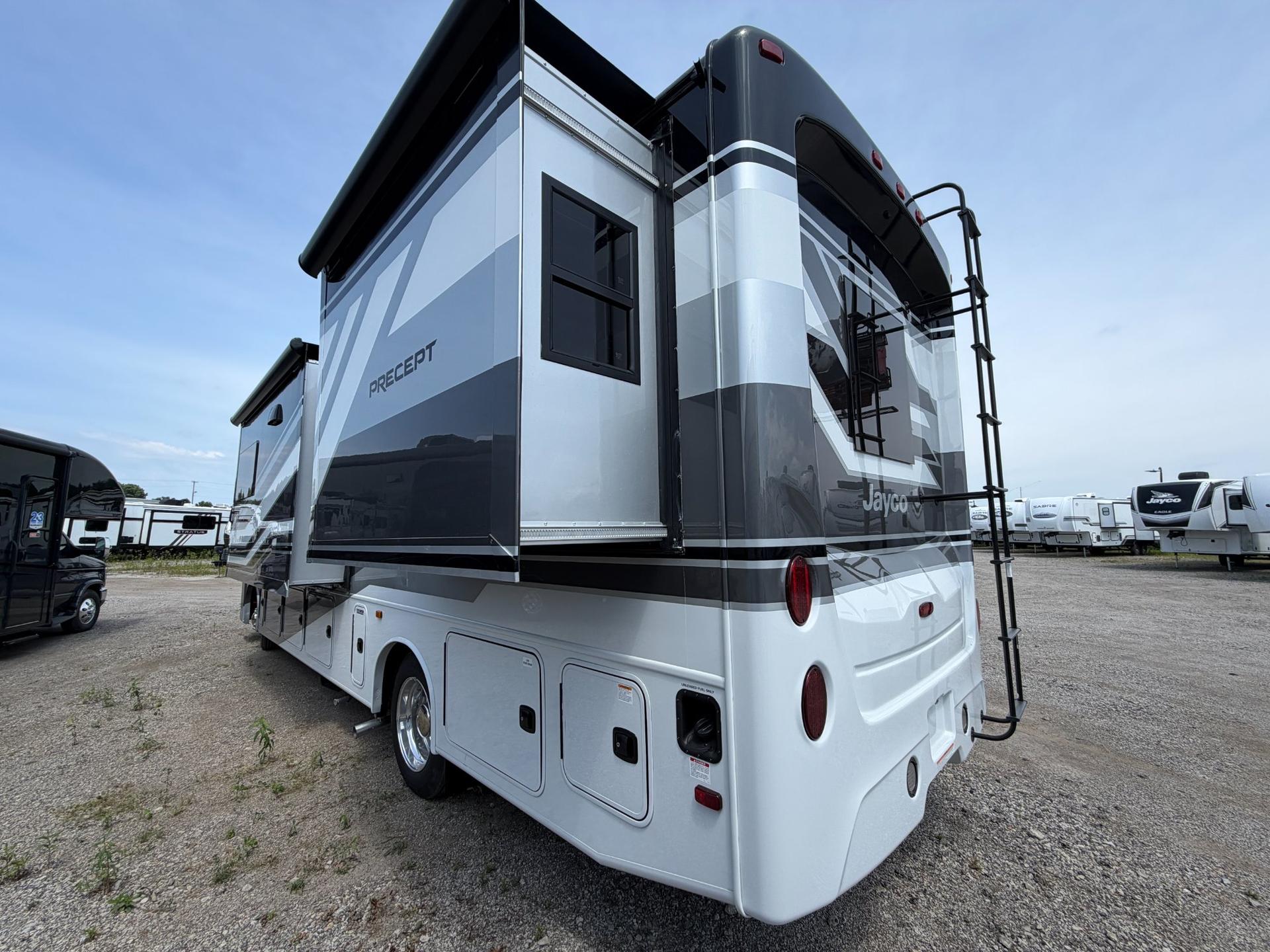 2027 Jayco 2027 Jayco Precept - thumbnail 6