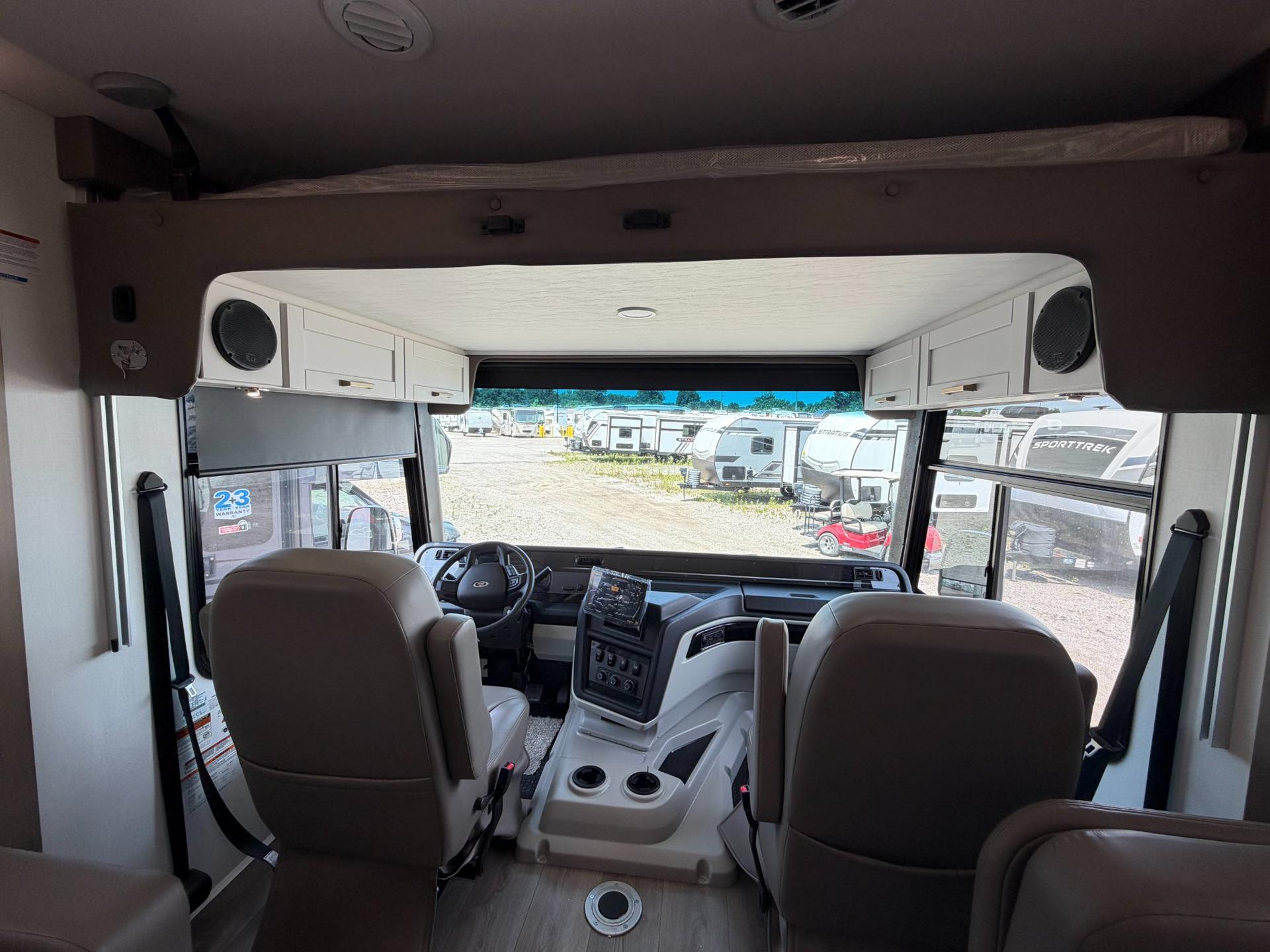2027 Jayco 2027 Jayco Precept - thumbnail 9