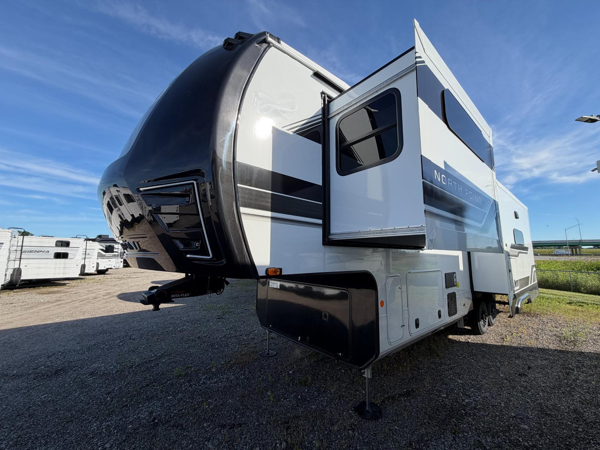 2027 Jayco 2027 Jayco North Point - thumbnail 7