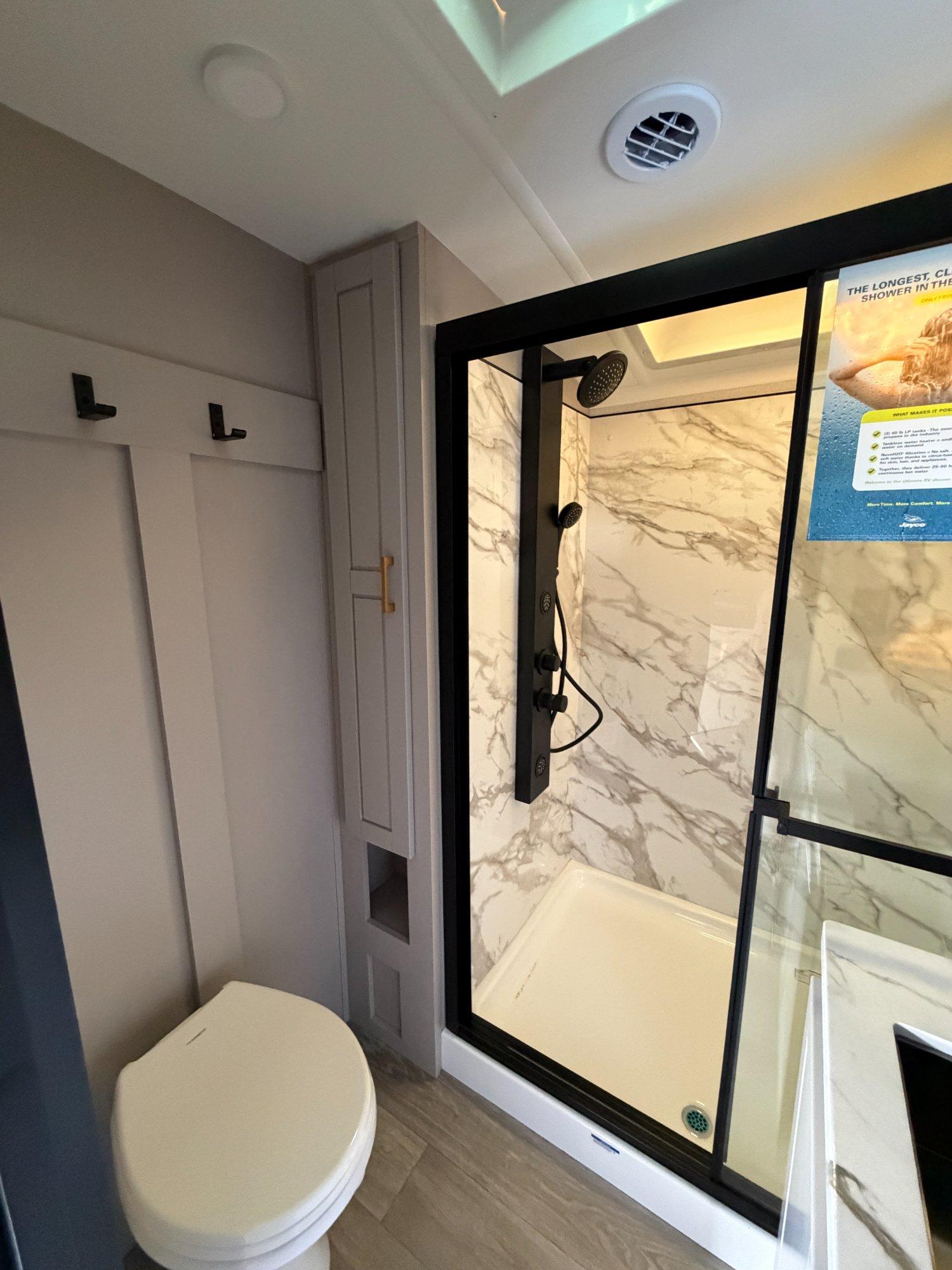2027 Jayco 2027 Jayco North Point - thumbnail 18