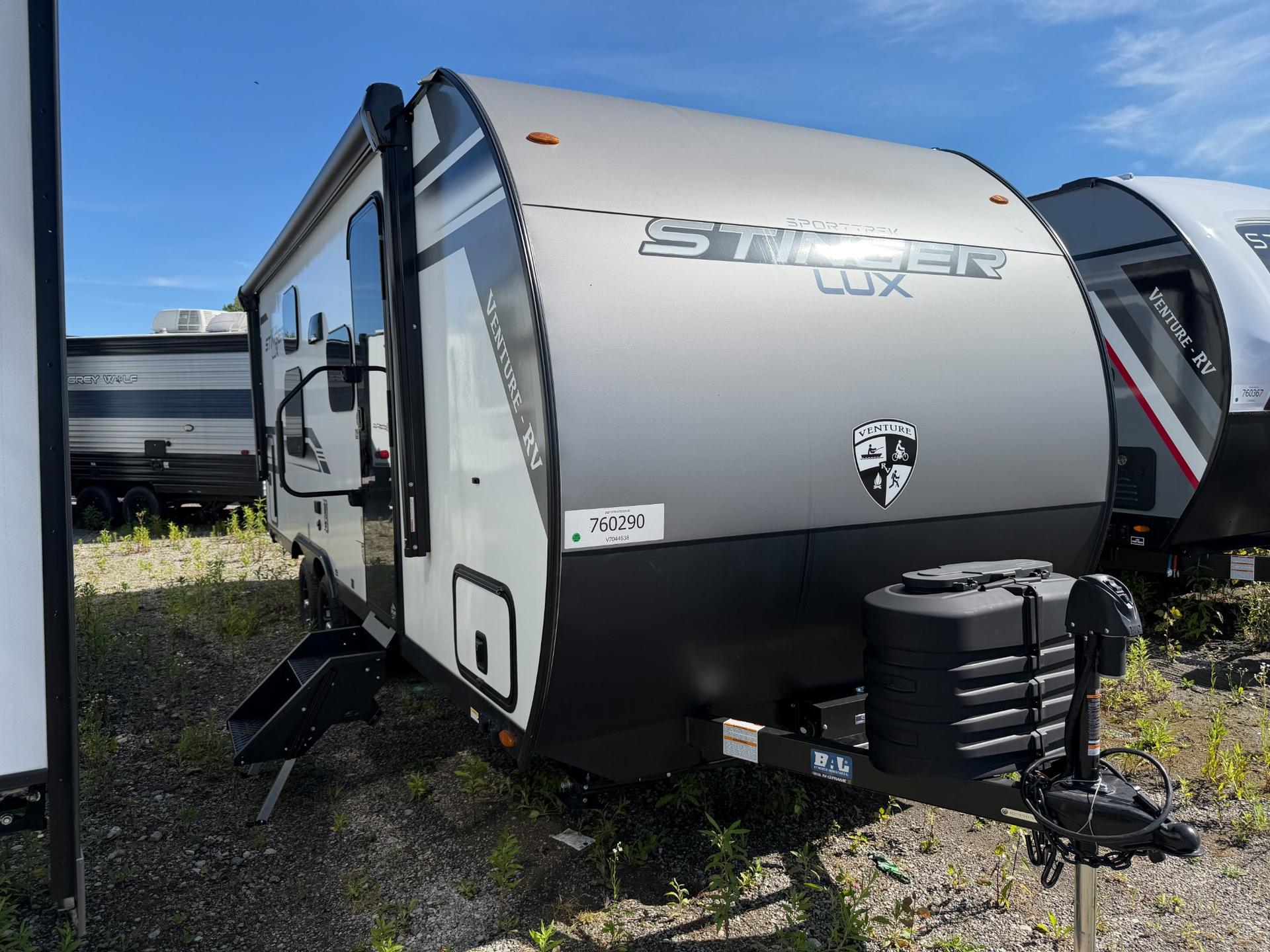 2026 Venture RV SportTrek Stinger STS222VUD