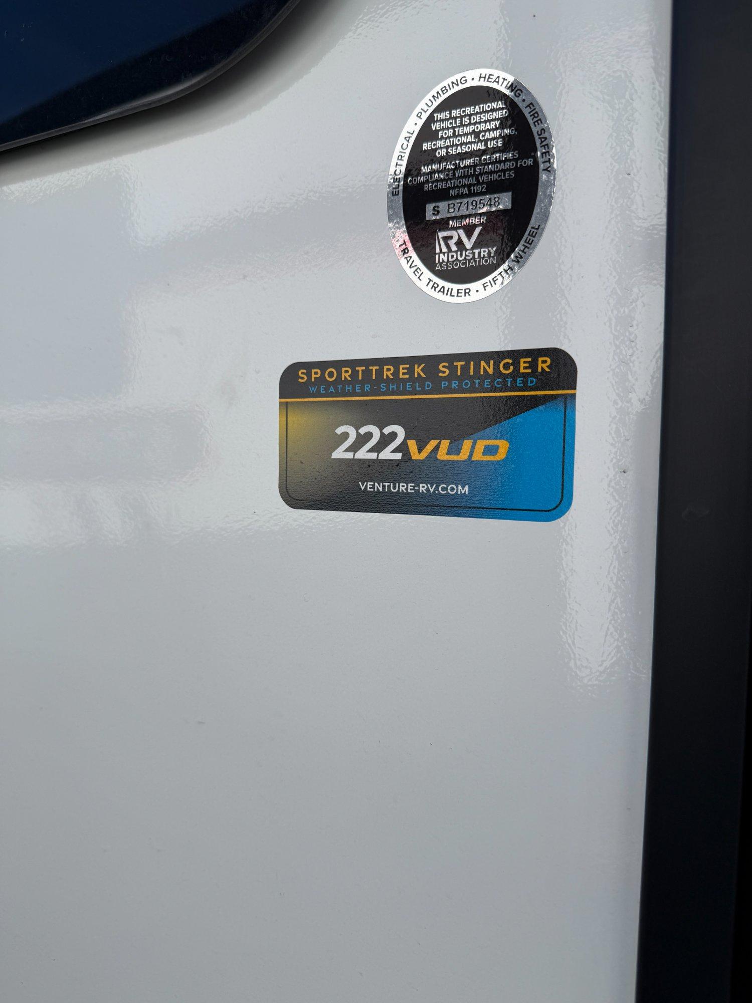 2026 Venture RV 2026 Venture RV SportTrek Stinger - thumbnail 3