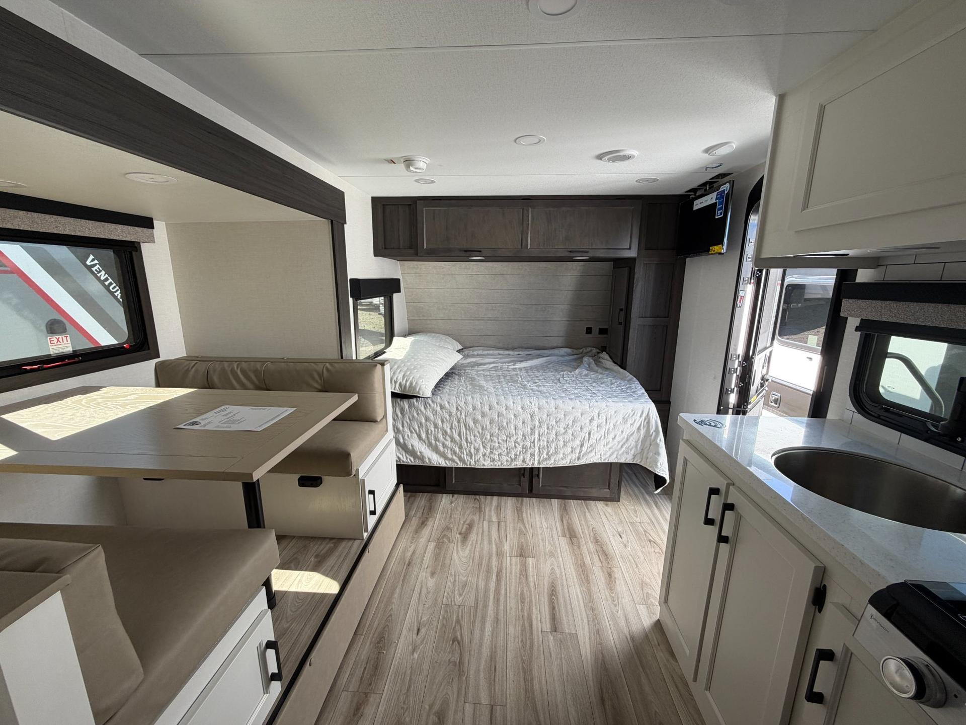 2026 Venture RV 2026 Venture RV SportTrek Stinger - thumbnail 11