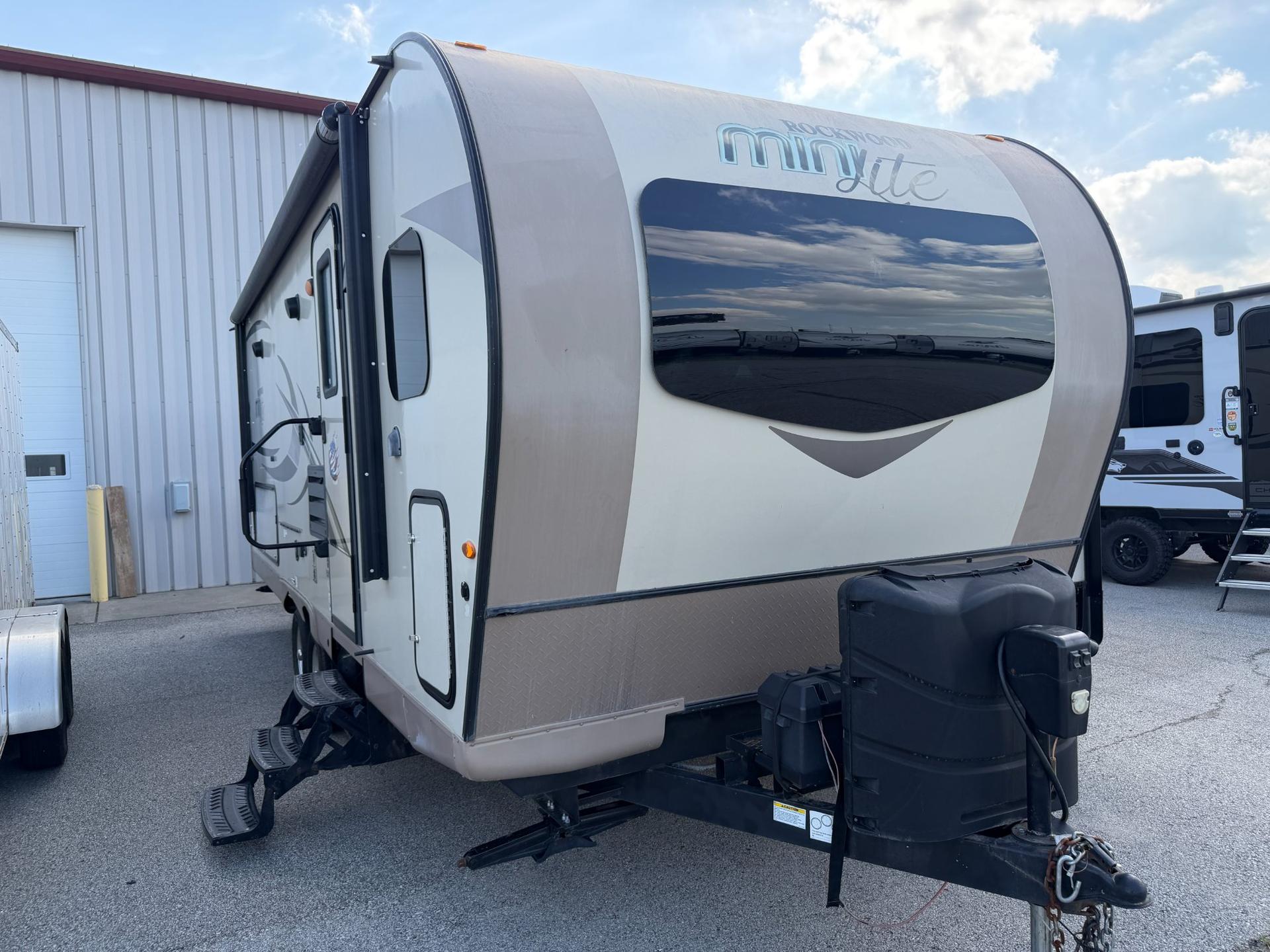 2019 ROCKWOOD MINI LITE 2506S