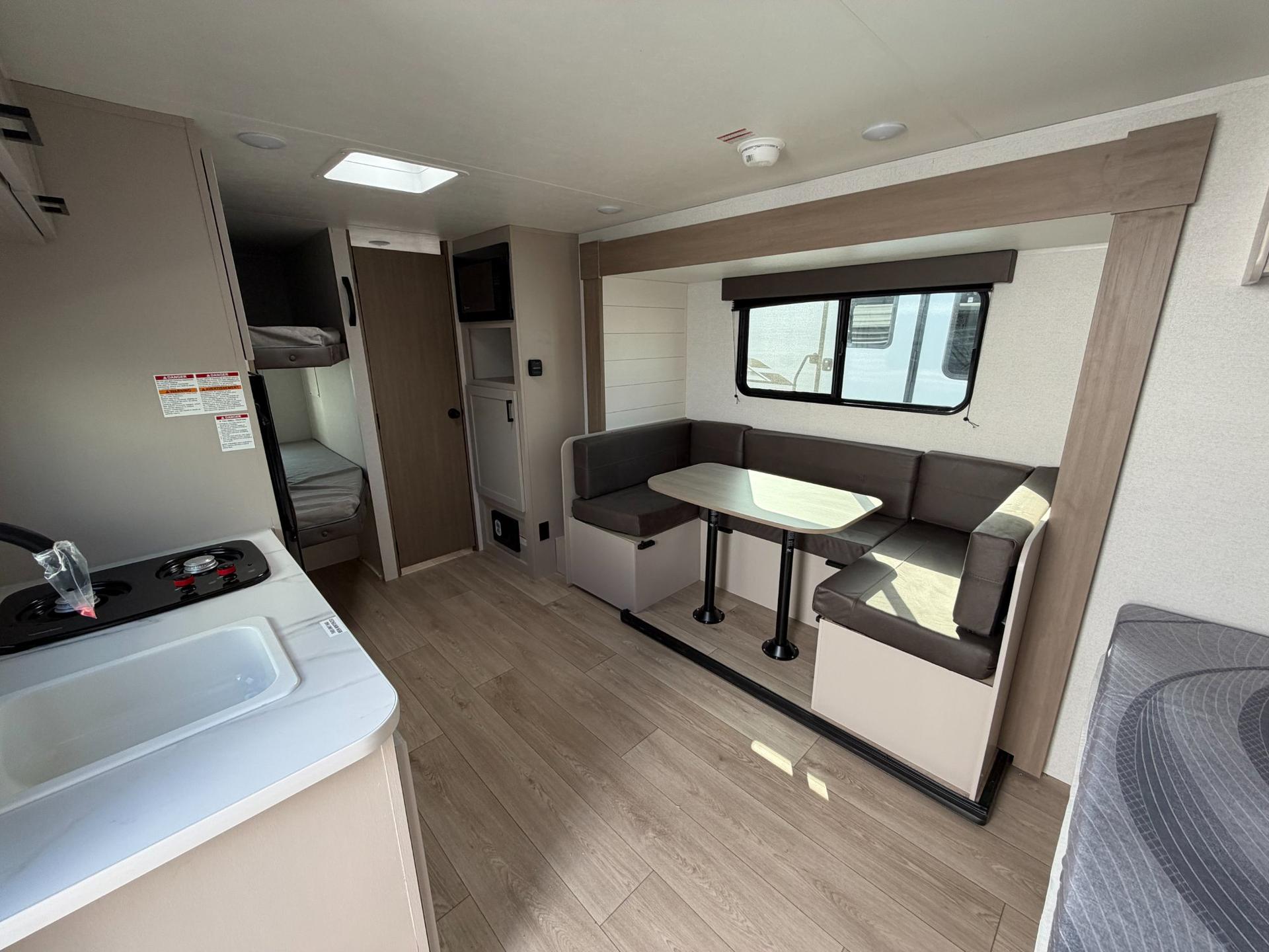 2027 Jayco 2027 Jayco Jay Flight - thumbnail 6