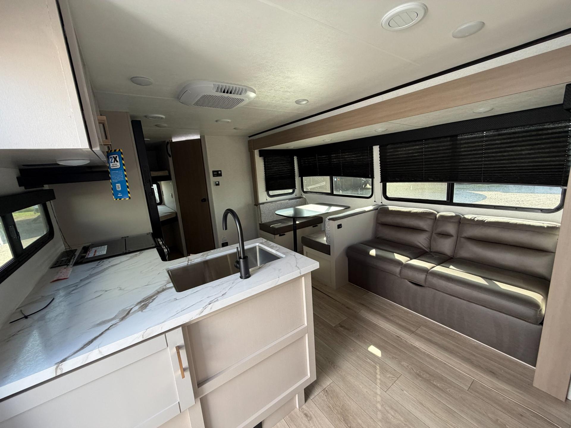 2027 Jayco 2027 Jayco Jay Feather SL - thumbnail 7