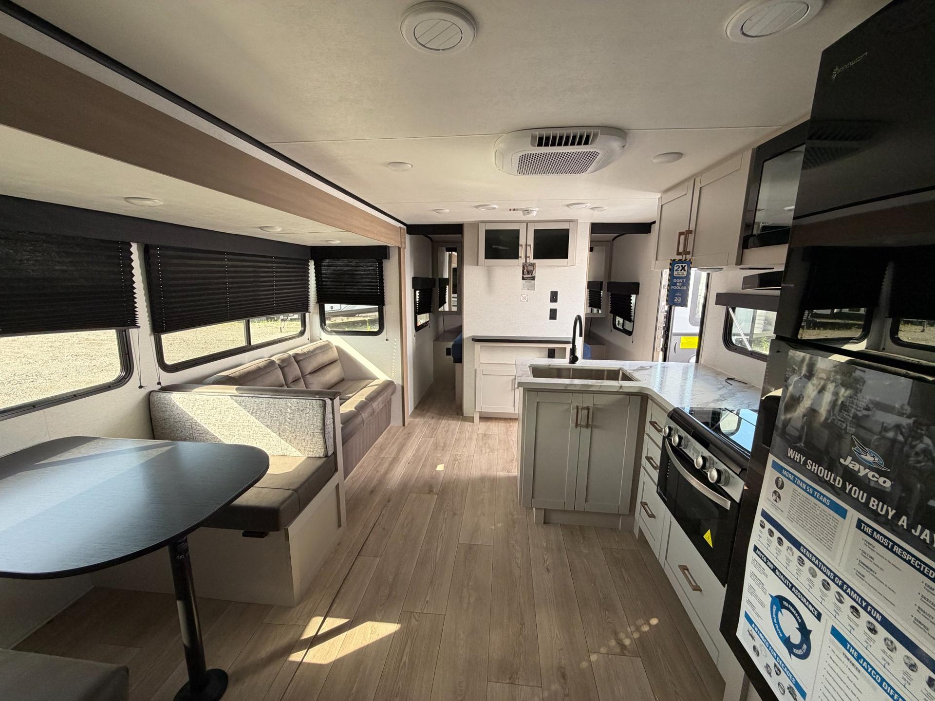 2027 Jayco 2027 Jayco Jay Feather SL - thumbnail 8