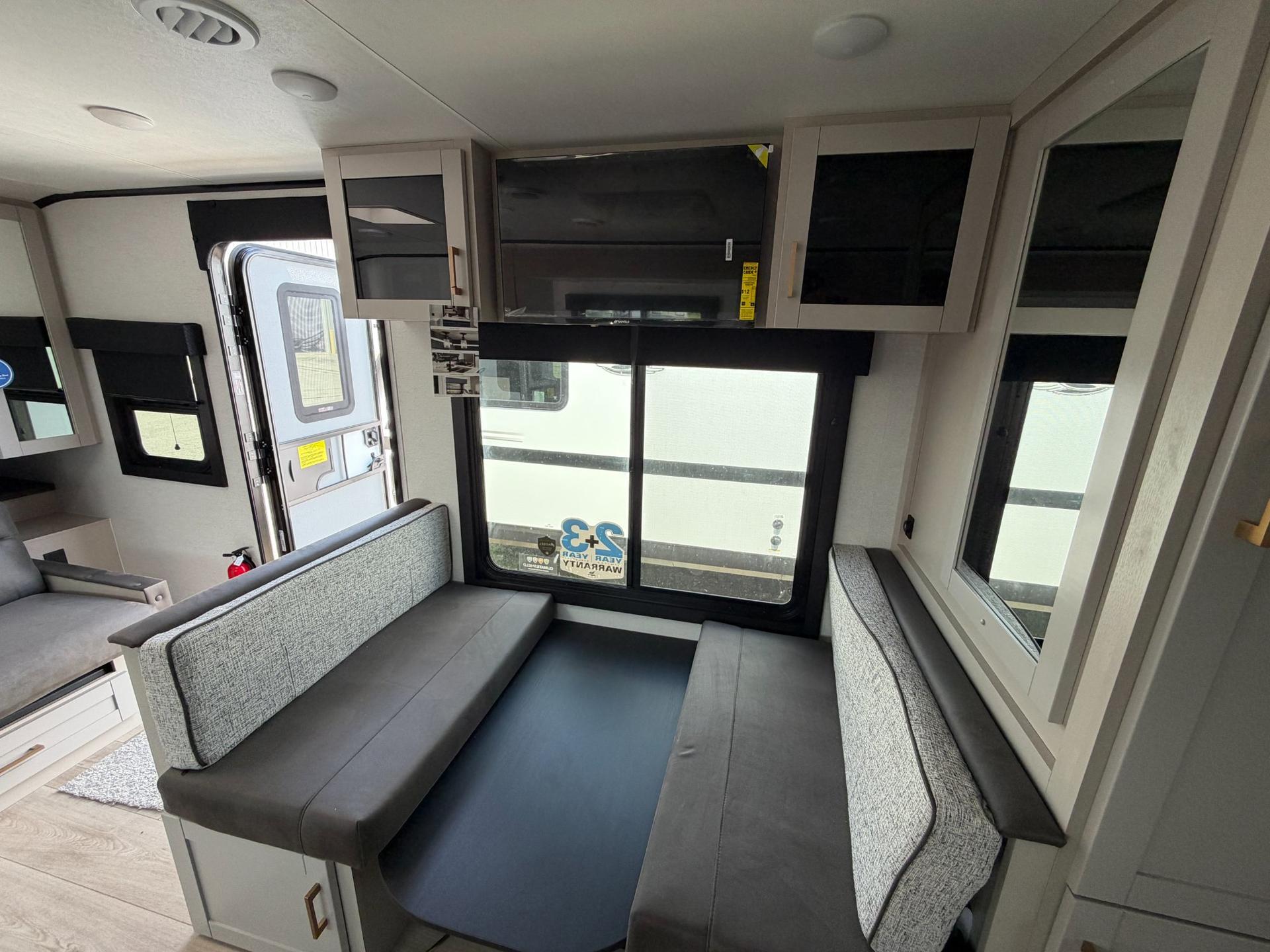 2027 Jayco 2027 Jayco Jay Feather - thumbnail 9