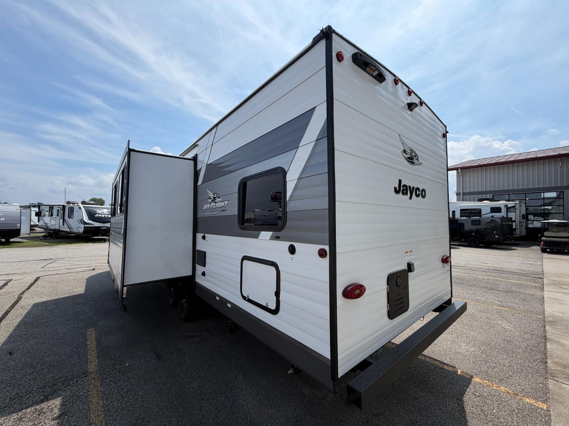 2027 Jayco 2027 Jayco Jay Flight - thumbnail 6