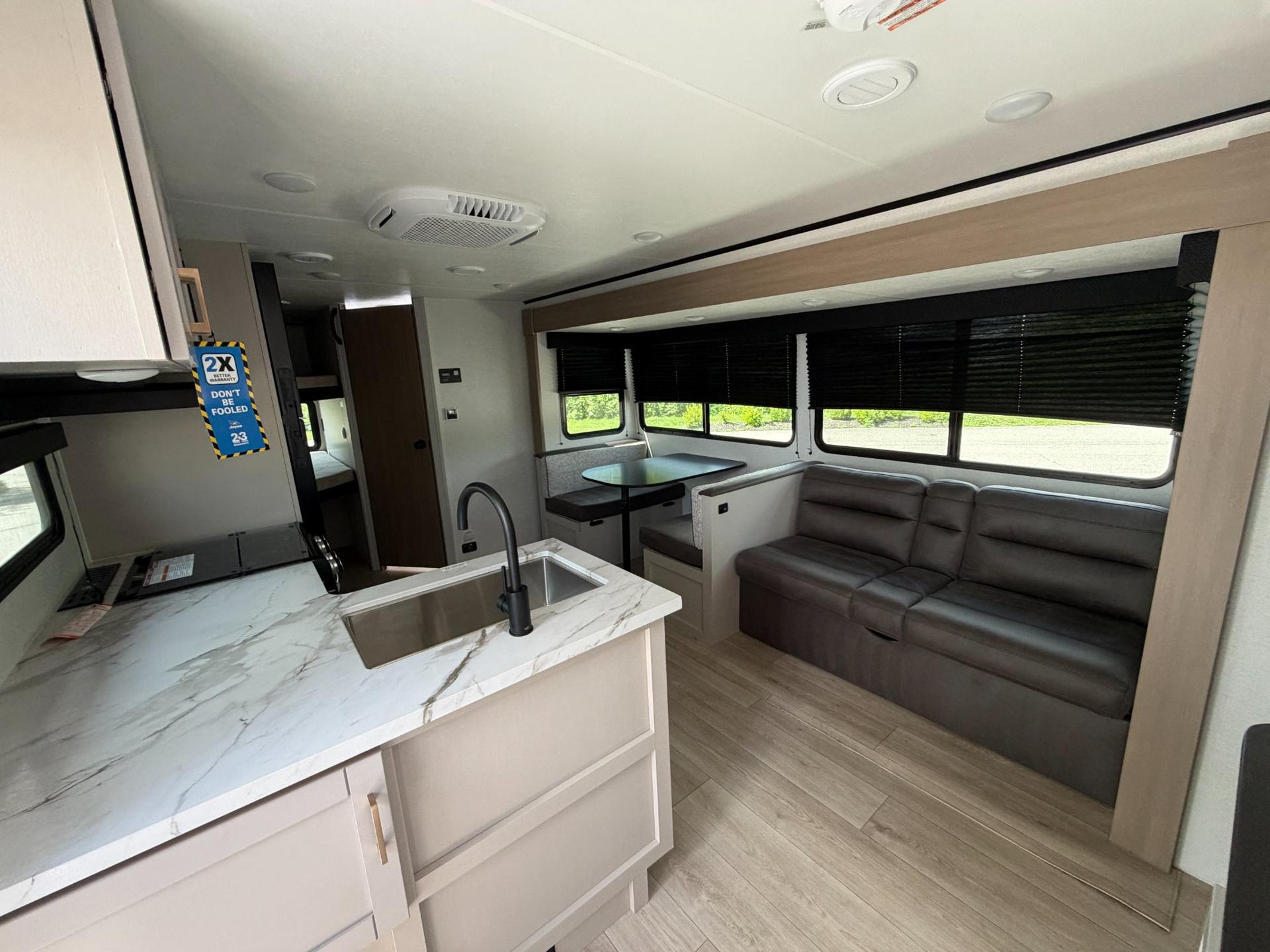 2027 Jayco 2027 Jayco Jay Feather SL - thumbnail 7