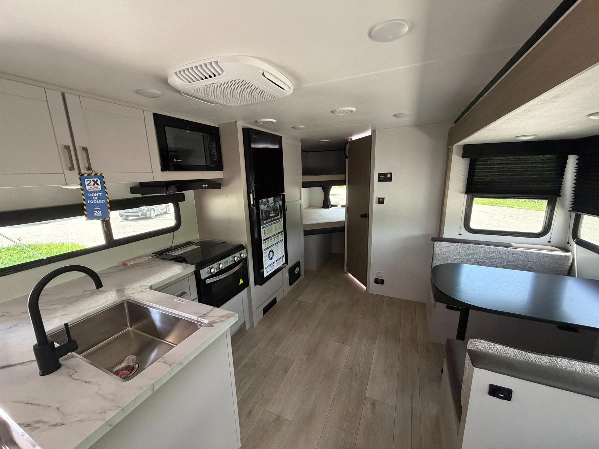 2027 Jayco 2027 Jayco Jay Feather SL - thumbnail 8