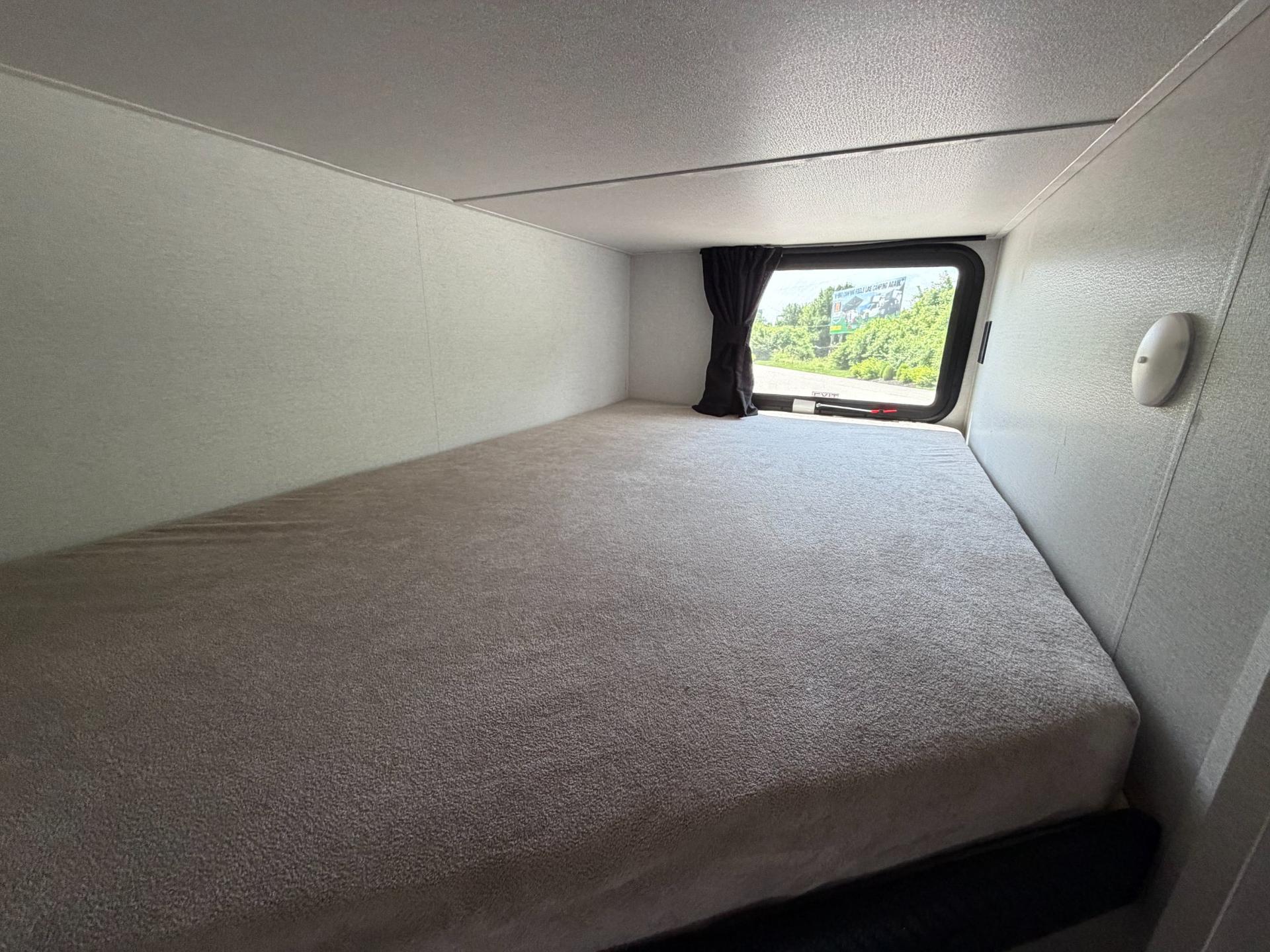 2027 Jayco 2027 Jayco Jay Feather SL - thumbnail 9