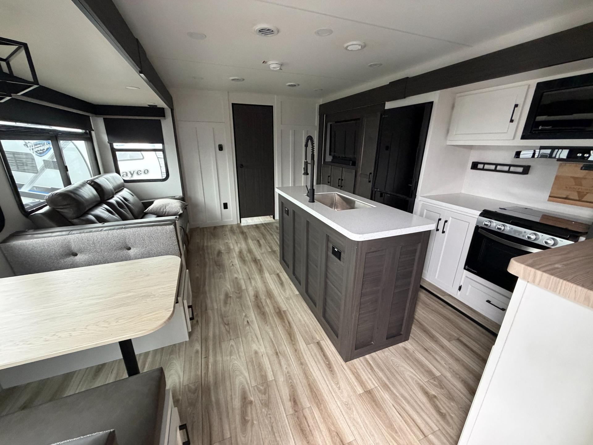 2027 Venture RV 2027 Venture RV SportTrek Touring - thumbnail 8