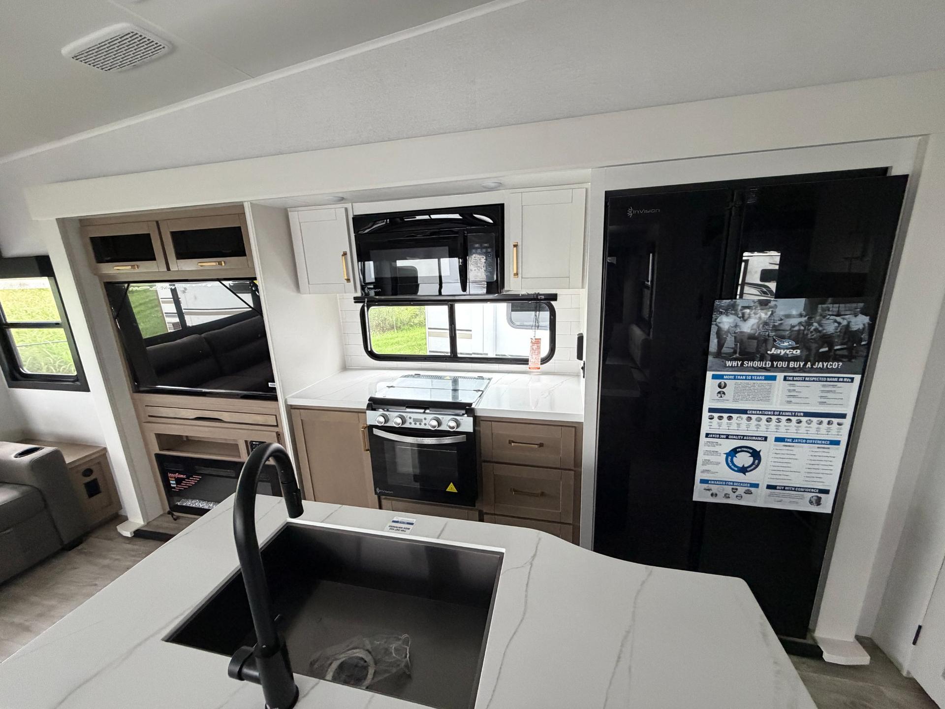 2027 Jayco 2027 Jayco Eagle - thumbnail 13