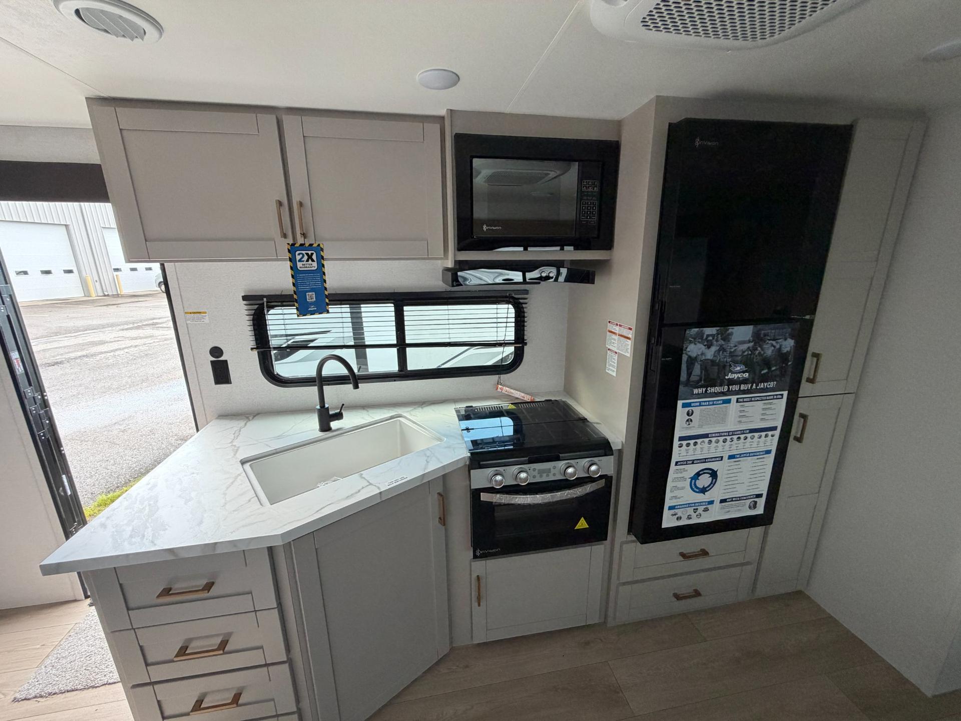 2027 Jayco 2027 Jayco JAY FLIGHT - thumbnail 9