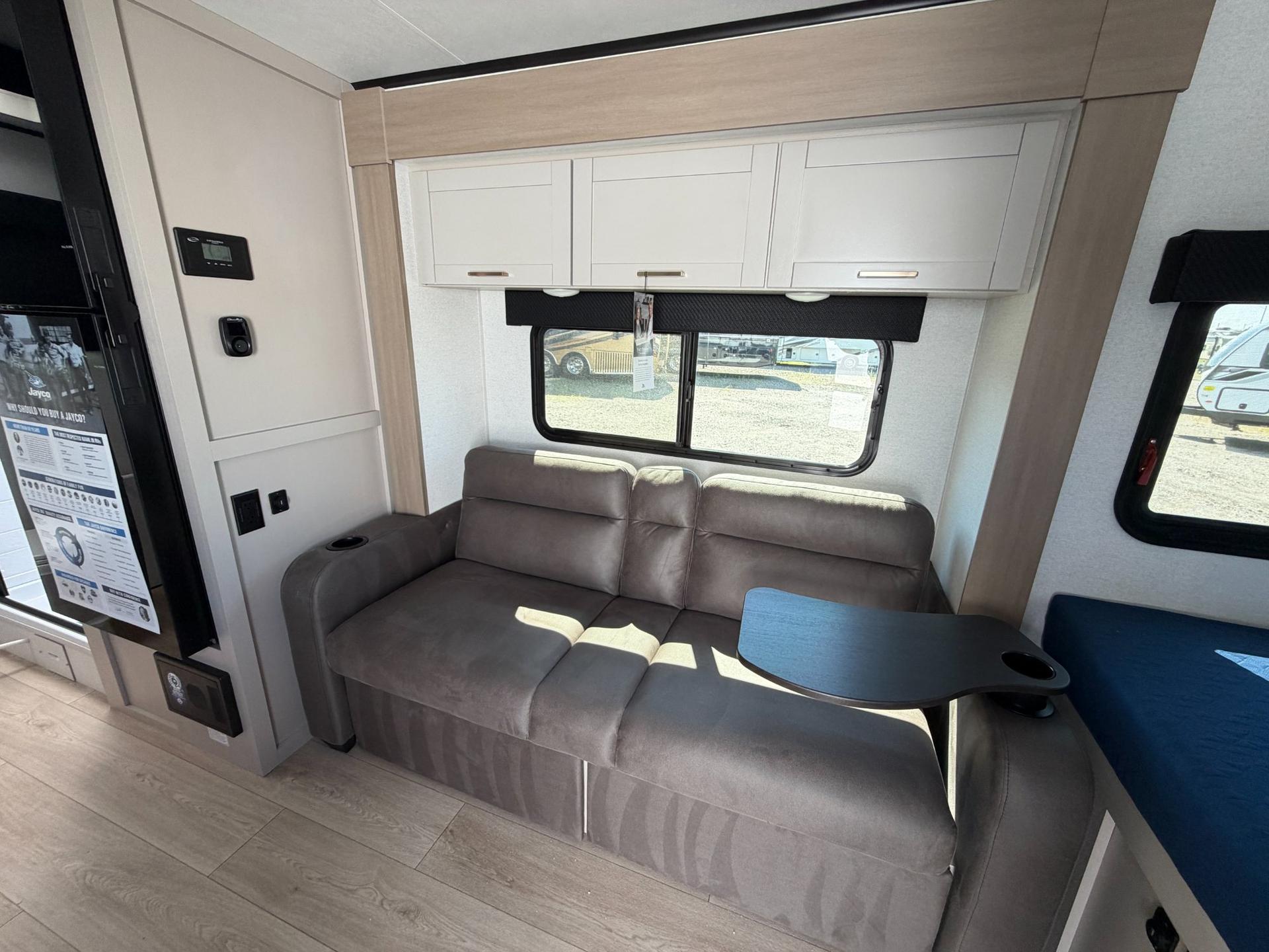 2027 Jayco 2027 Jayco Jay Feather Air - thumbnail 12