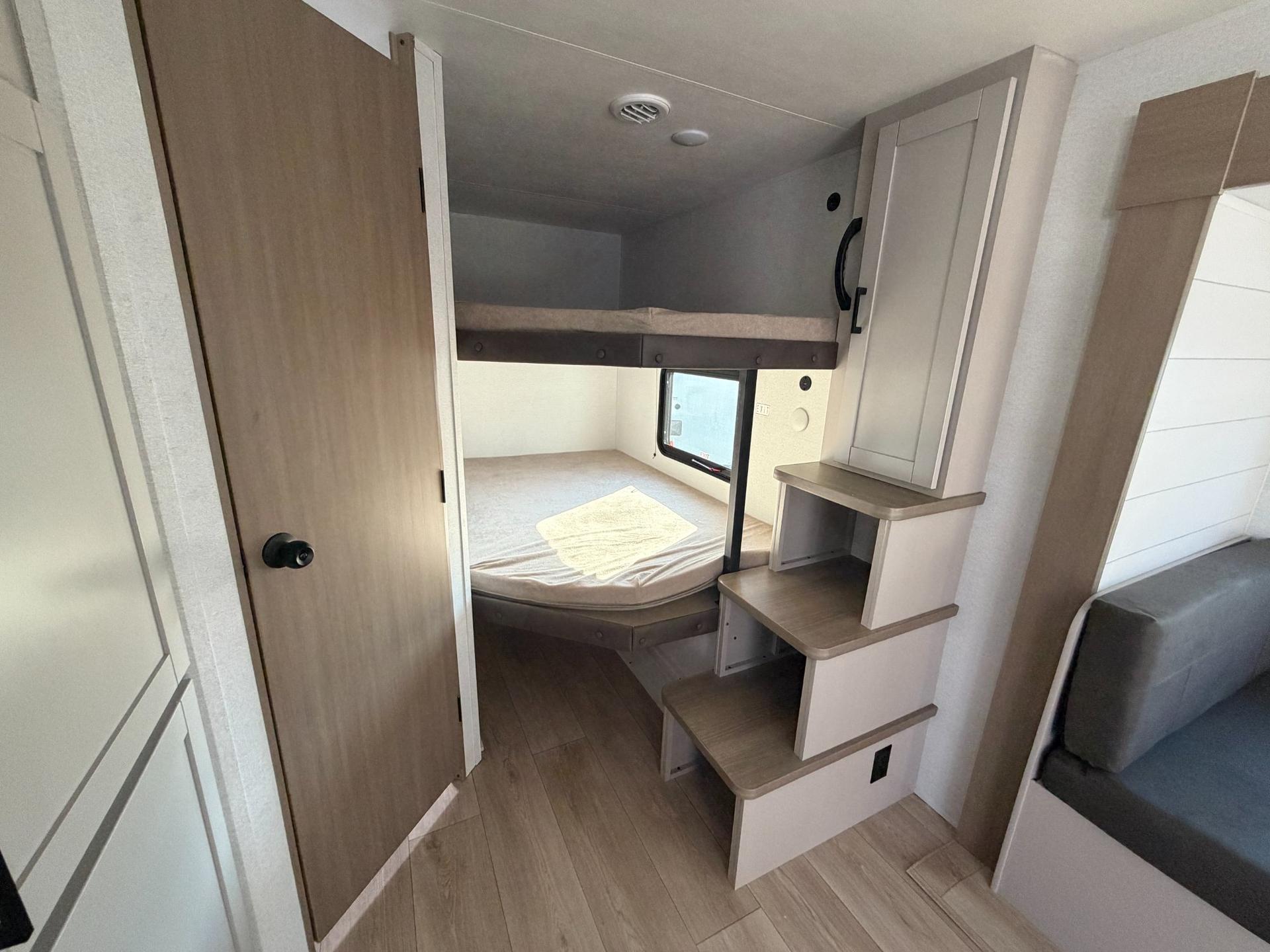 2027 Jayco 2027 Jayco Jay Flight - thumbnail 16