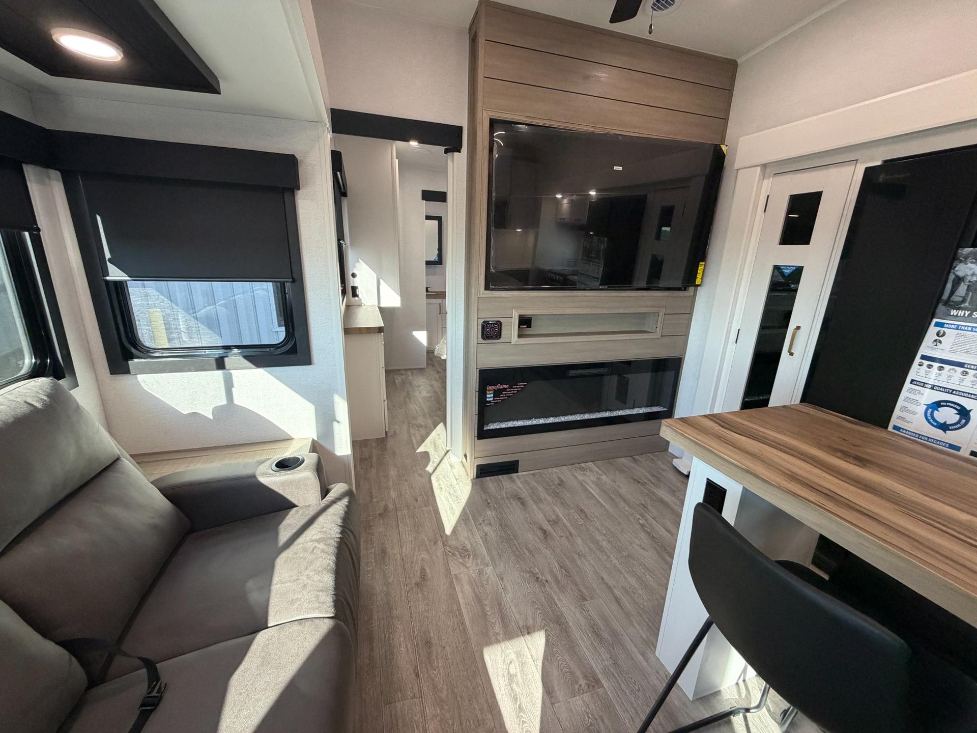 2027 Jayco 2027 Jayco Eagle - thumbnail 11