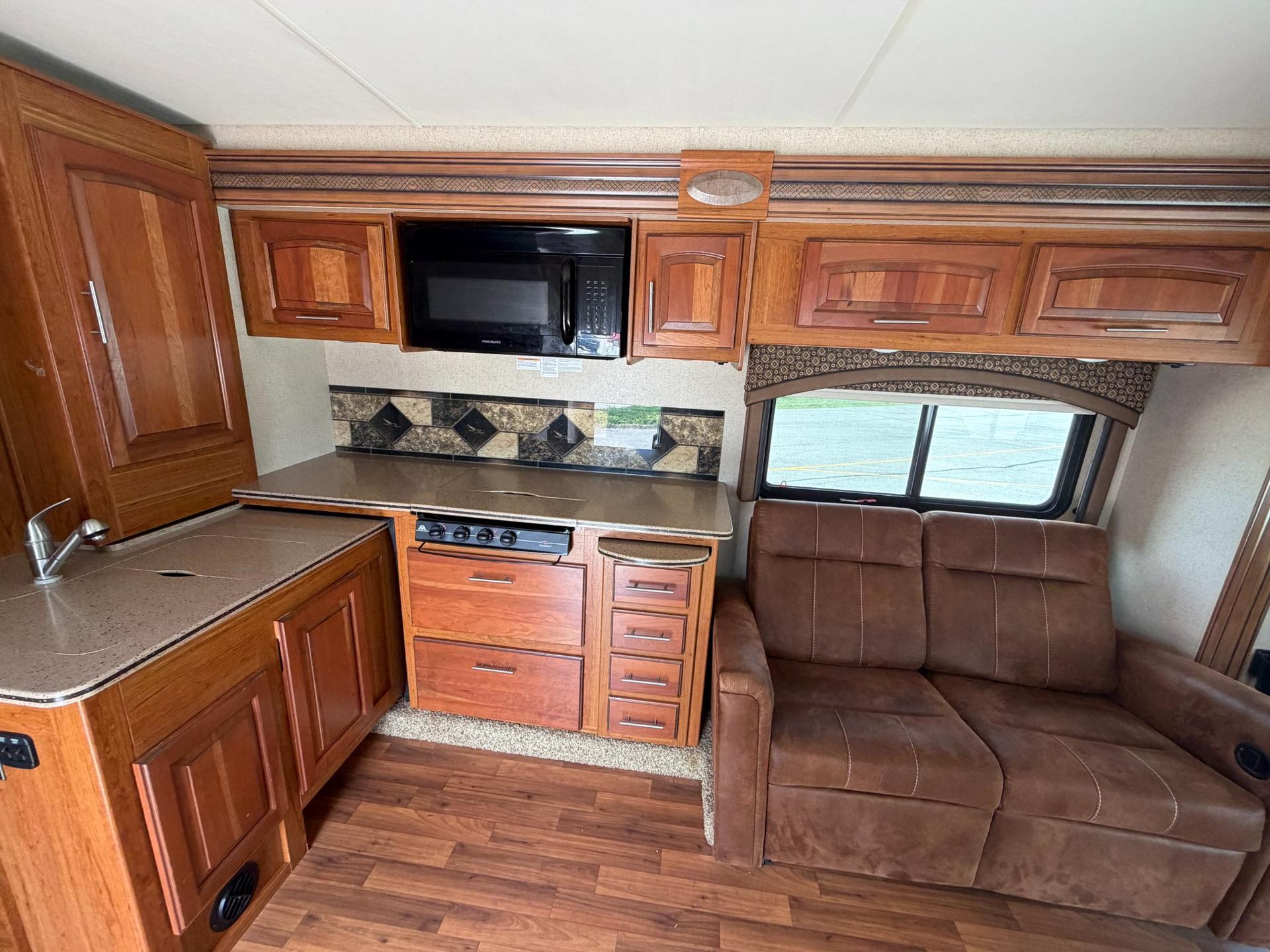 2016 Jayco 2016 Jayco Precept - thumbnail 10