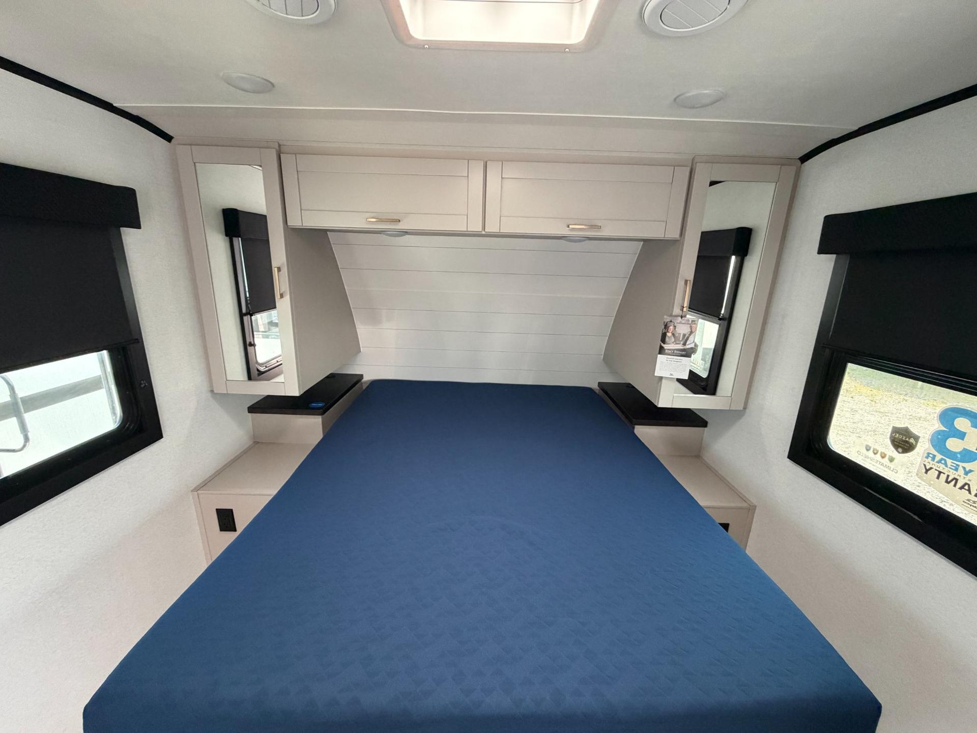 2027 Jayco 2027 Jayco Jay Feather - thumbnail 10