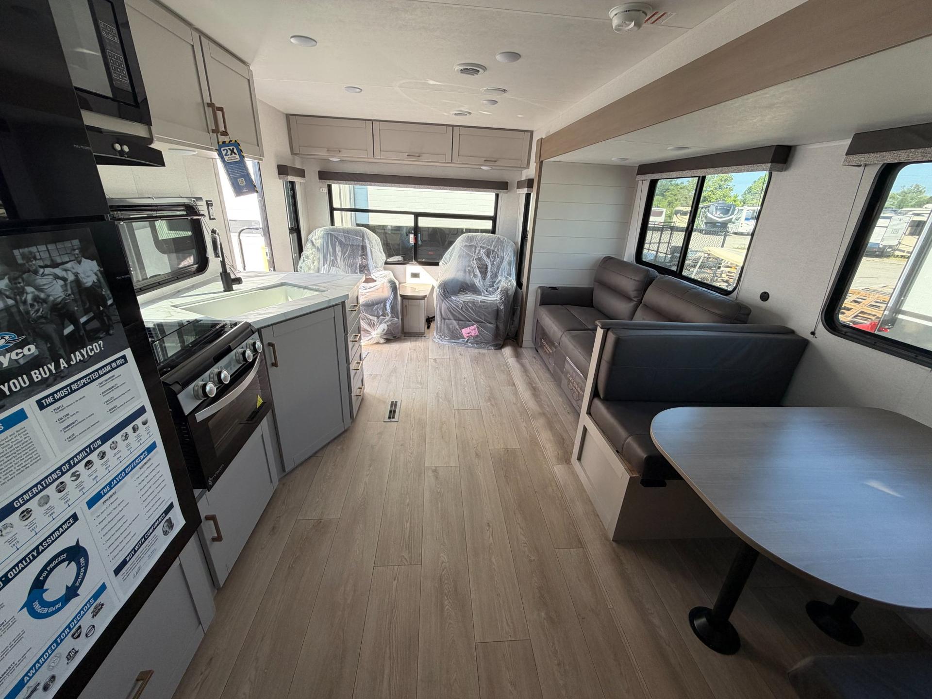 2027 Jayco 2027 Jayco Jay Flight - thumbnail 8
