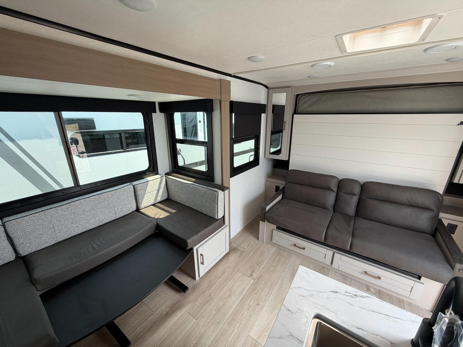2027 Jayco 2027 Jayco Jay Feather - thumbnail 15