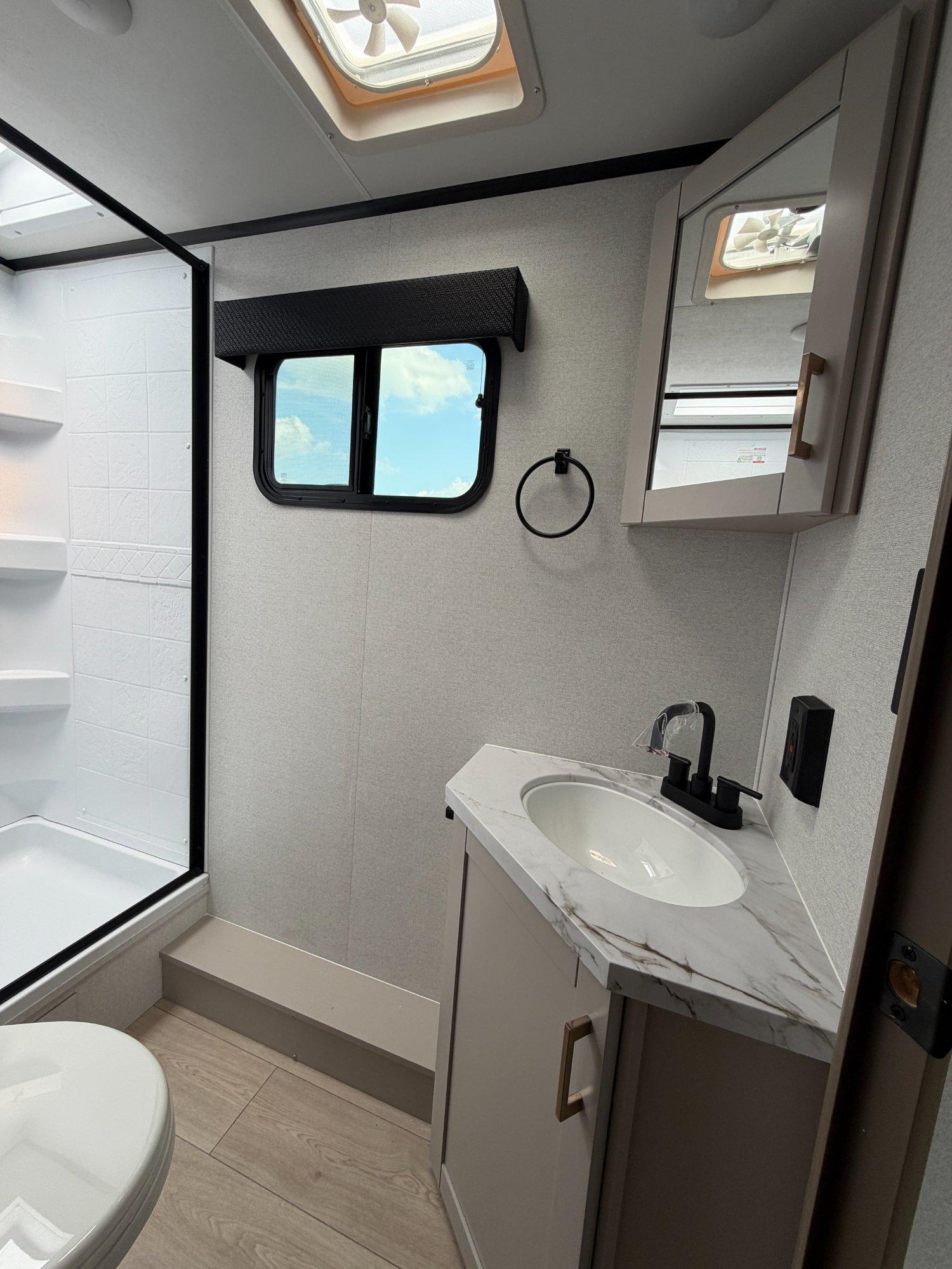 2027 Jayco 2027 Jayco Jay Feather - thumbnail 22