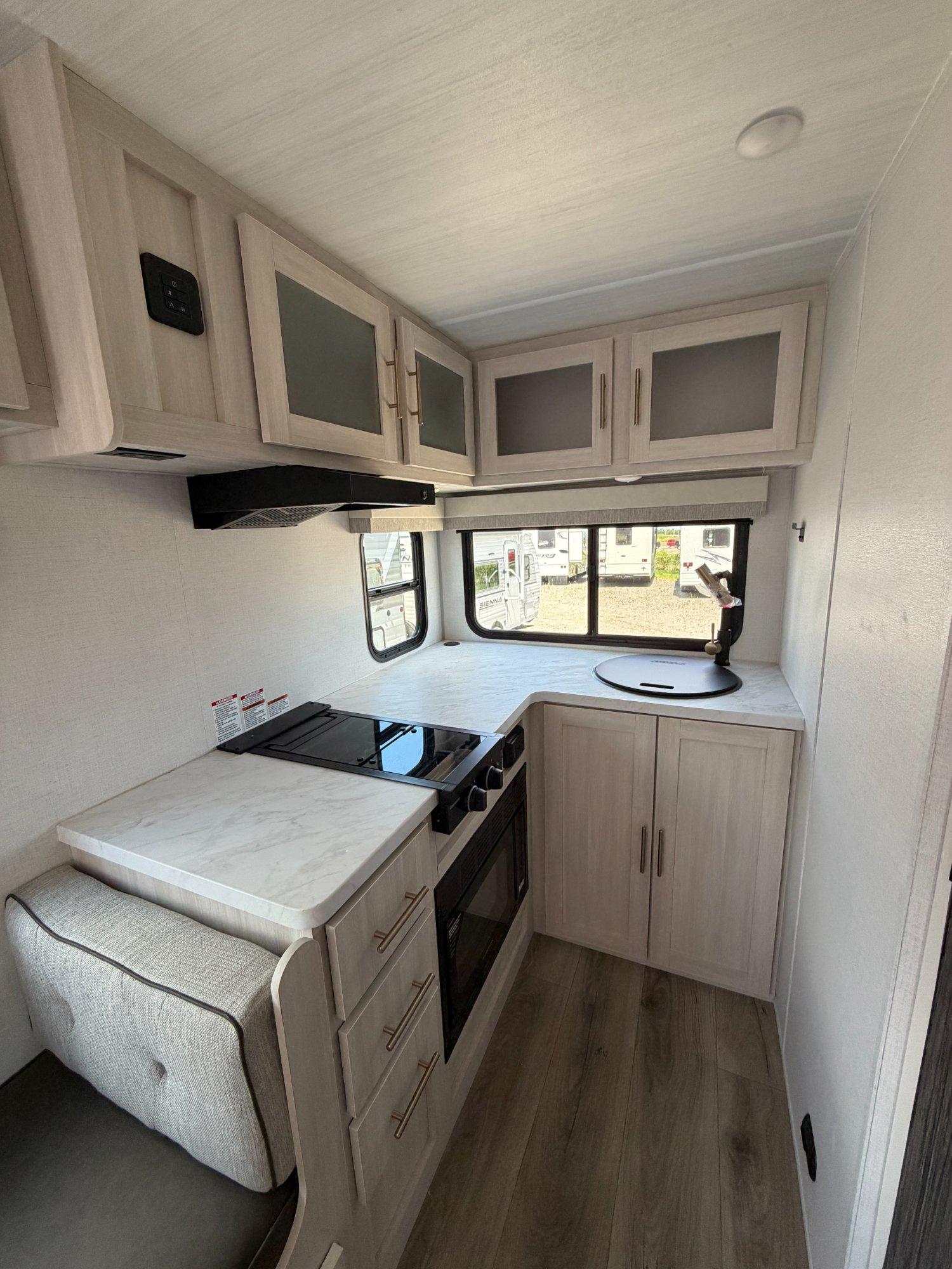 2027 Forest River 2027 Forest River R-Pod RPOD - thumbnail 15