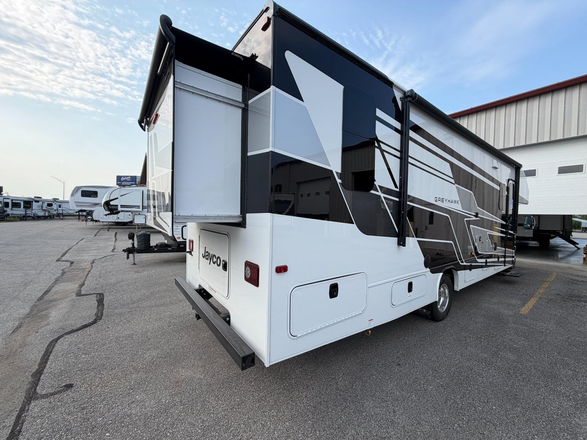 2027 Jayco 2027 Jayco Greyhawk - thumbnail 5