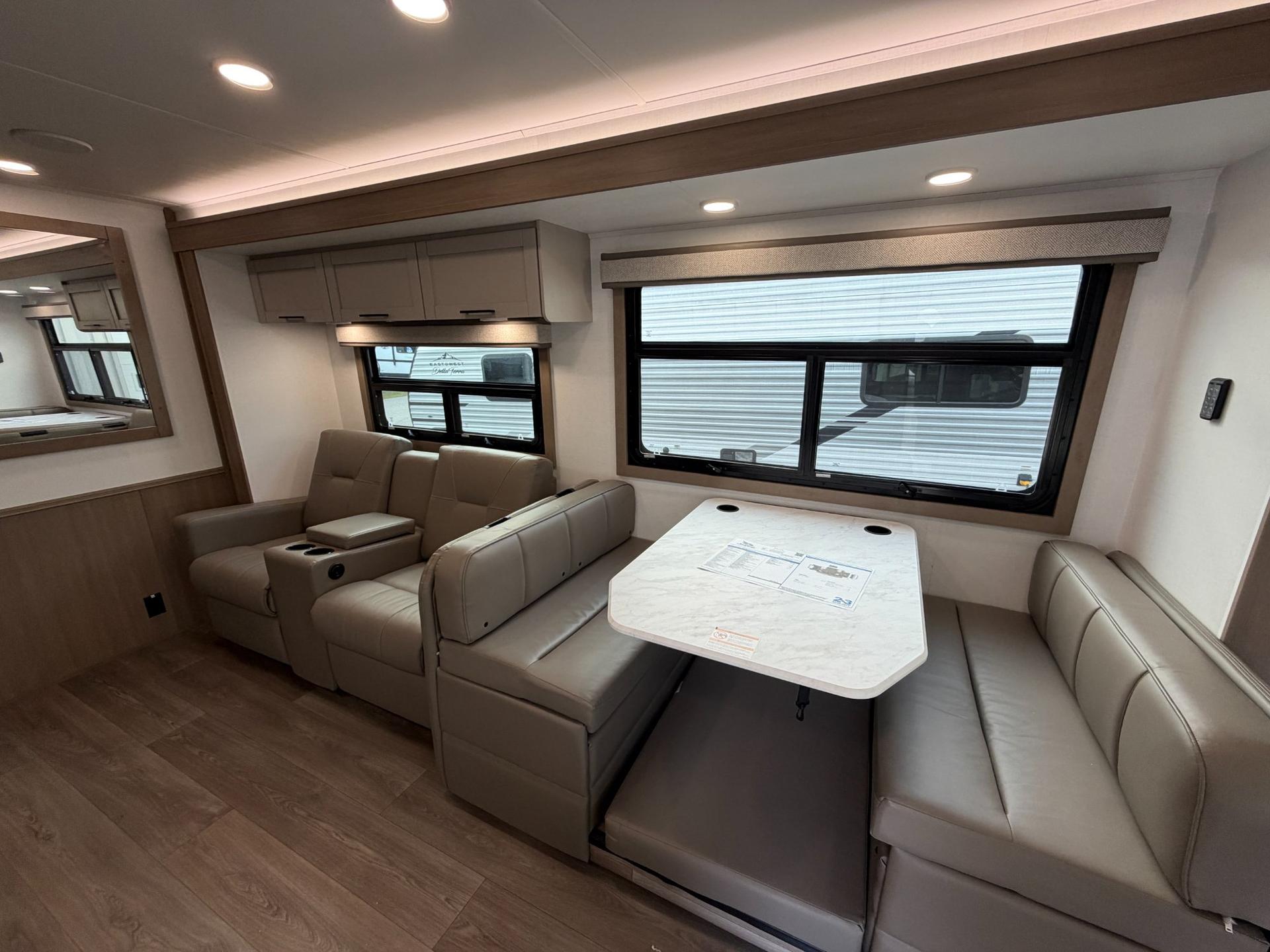 2027 Jayco 2027 Jayco Greyhawk - thumbnail 13