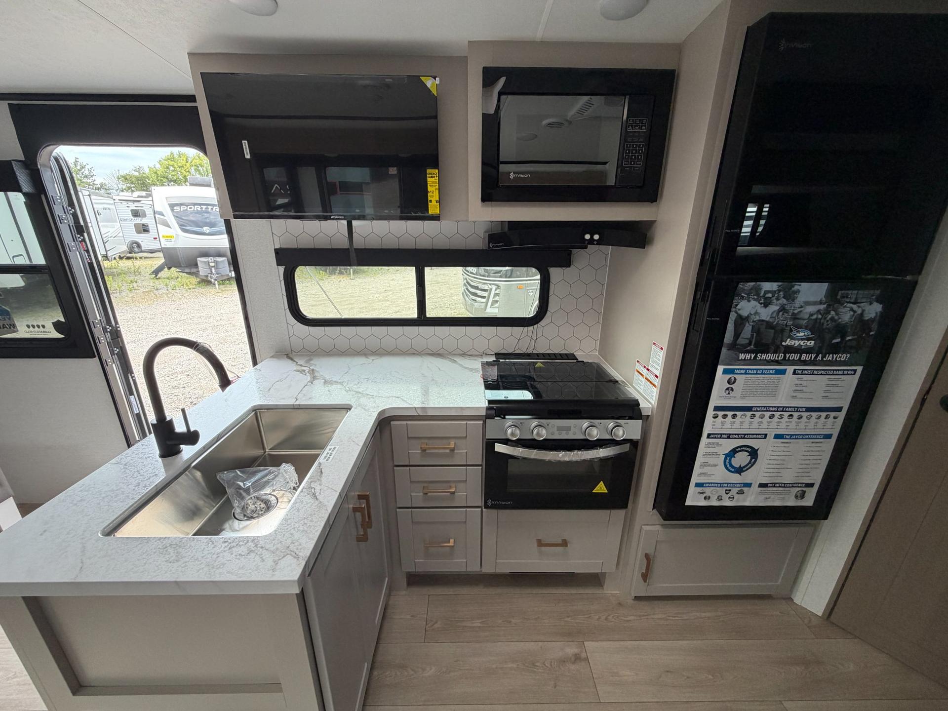 2027 Jayco 2027 Jayco Jay Feather - thumbnail 10
