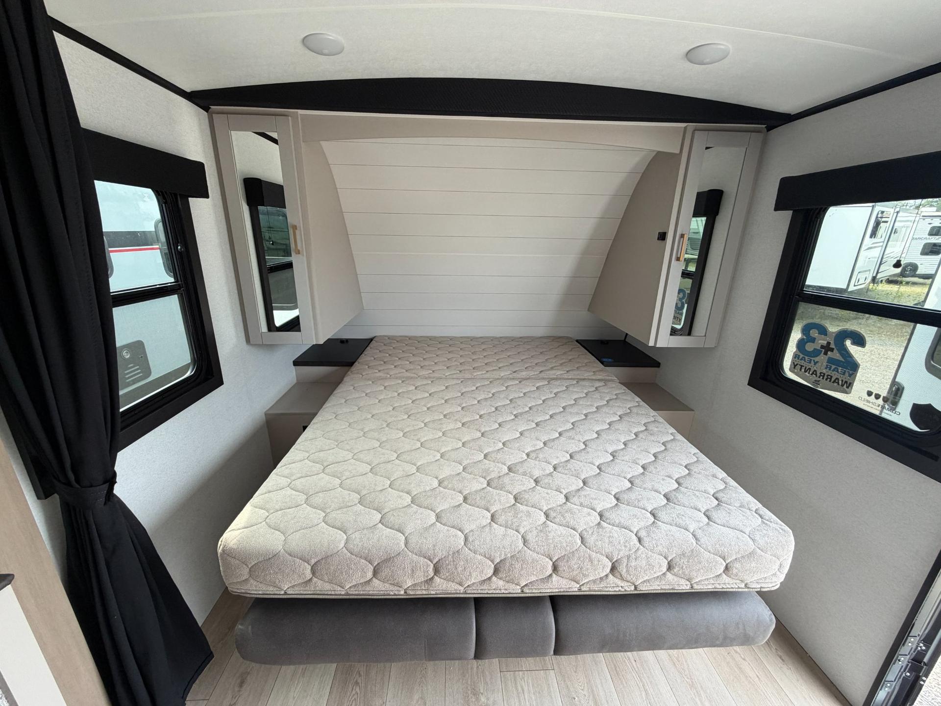 2027 Jayco 2027 Jayco Jay Feather - thumbnail 12