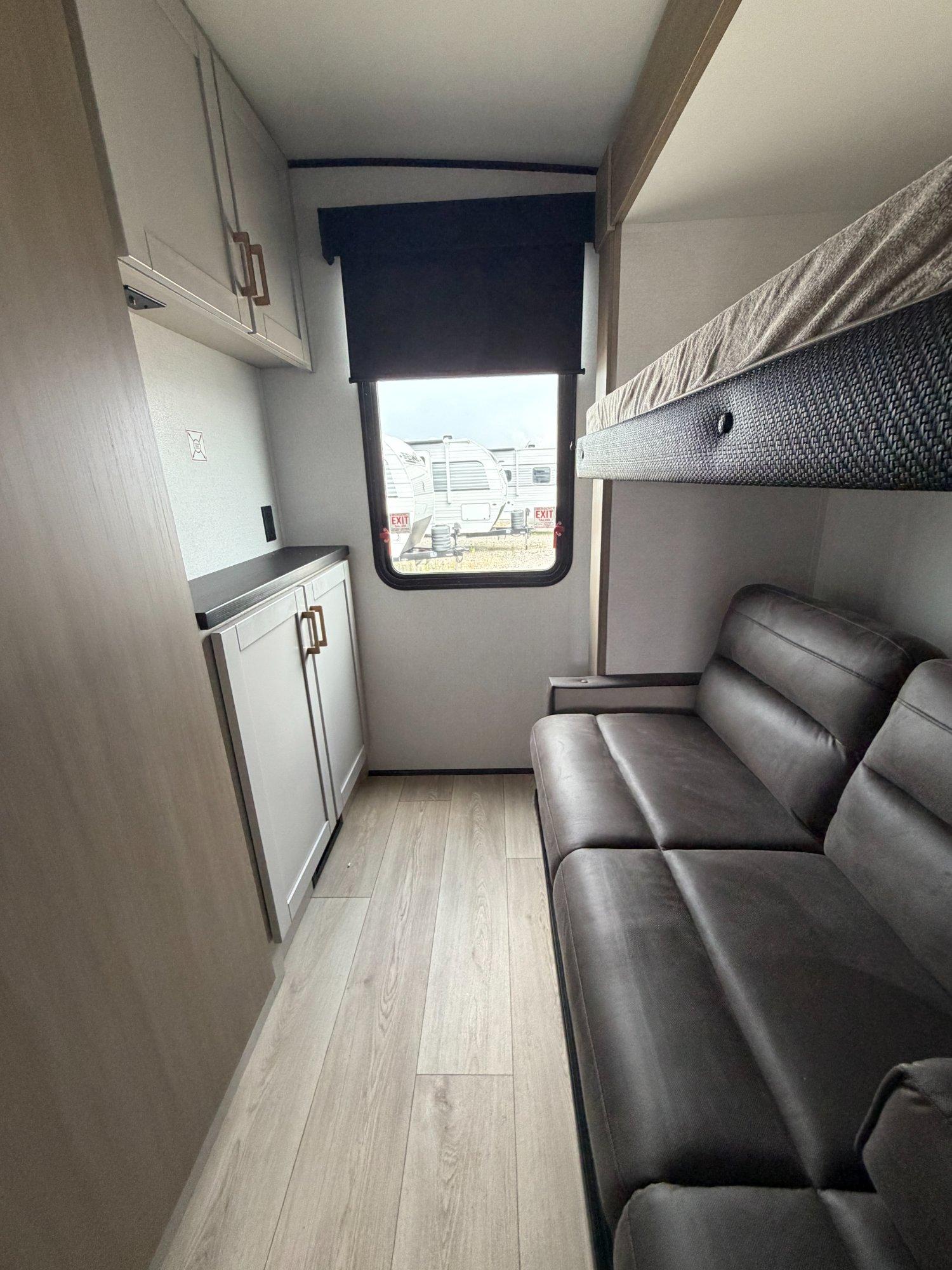 2027 Jayco 2027 Jayco Jay Feather - thumbnail 15
