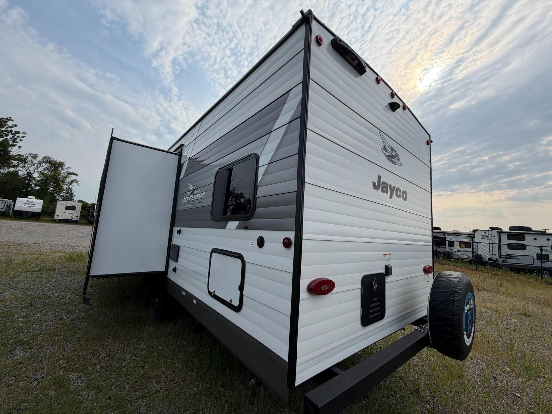 2027 Jayco 2027 Jayco Jay Flight - thumbnail 6