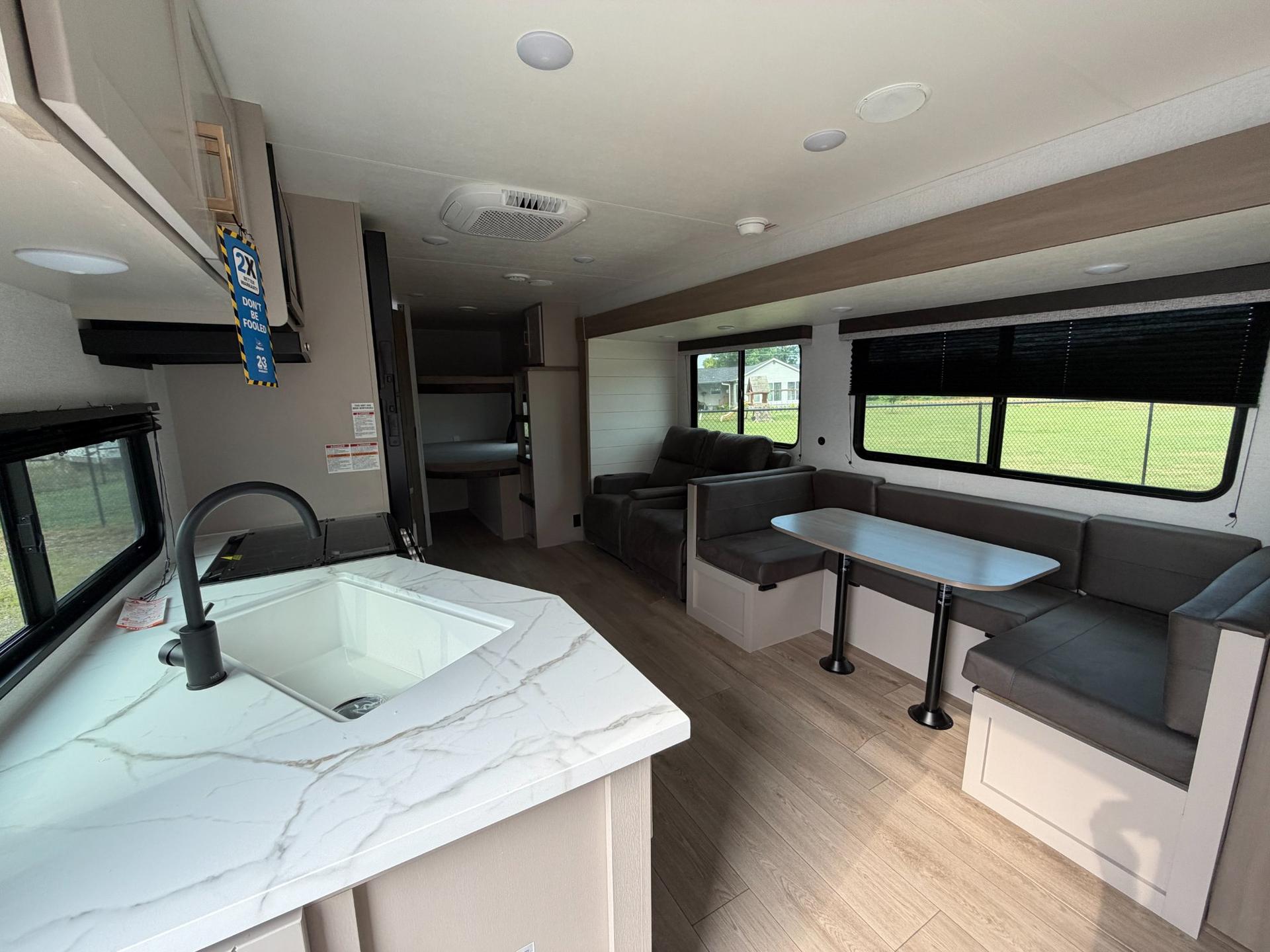 2027 Jayco 2027 Jayco Jay Flight - thumbnail 8