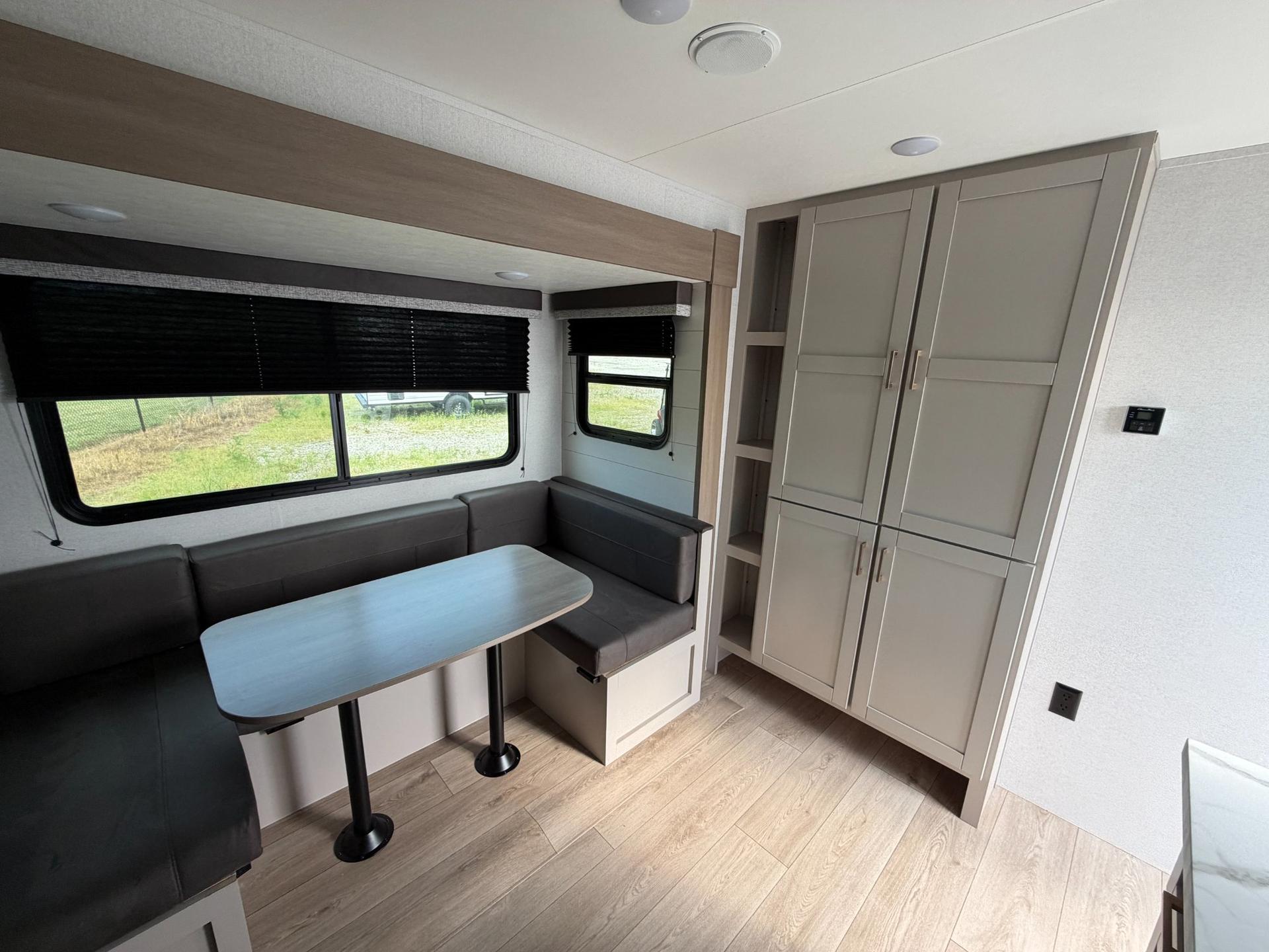 2027 Jayco 2027 Jayco Jay Flight - thumbnail 12