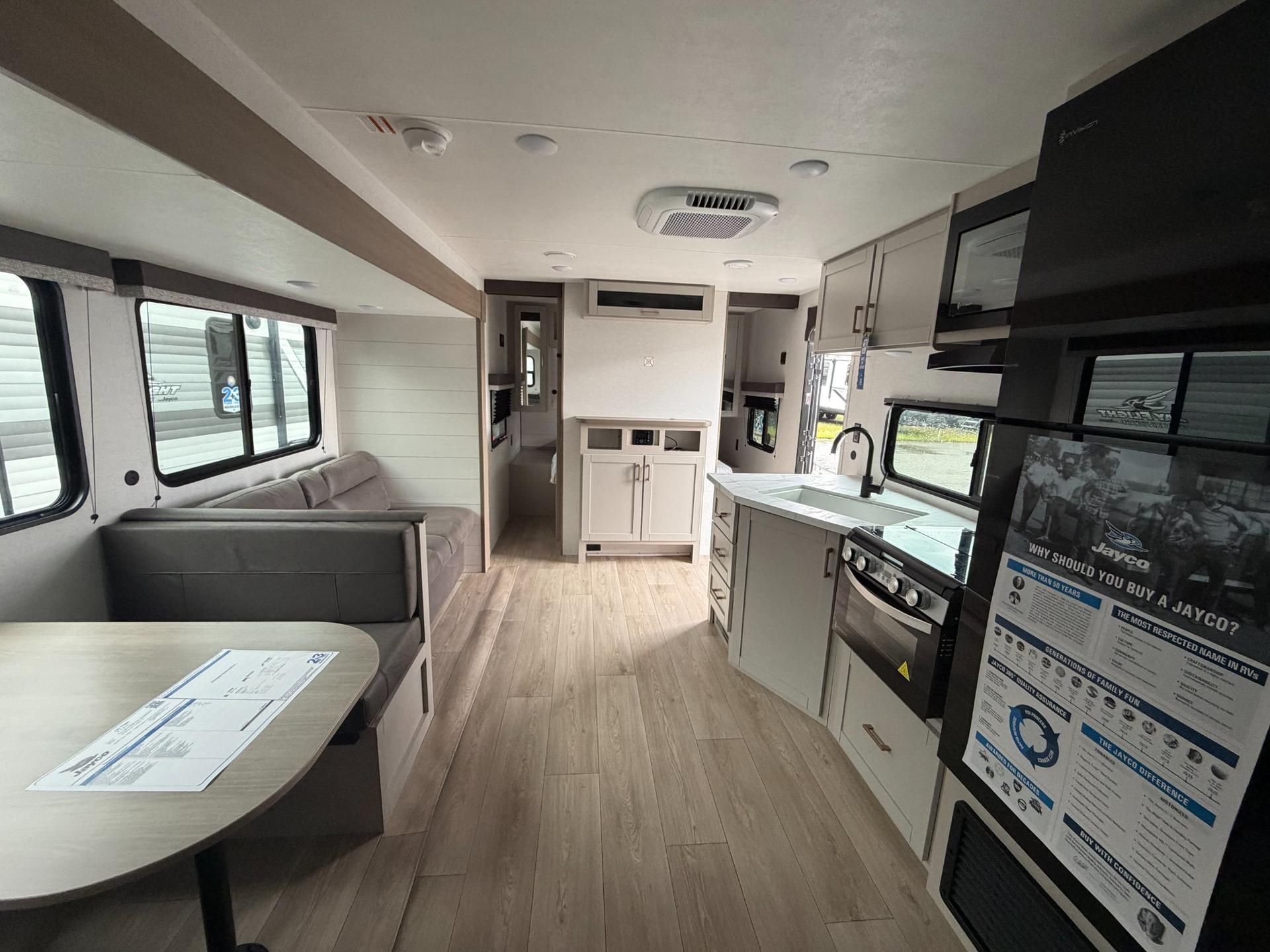 2027 Jayco 2027 Jayco Jay Flight SLX - thumbnail 9